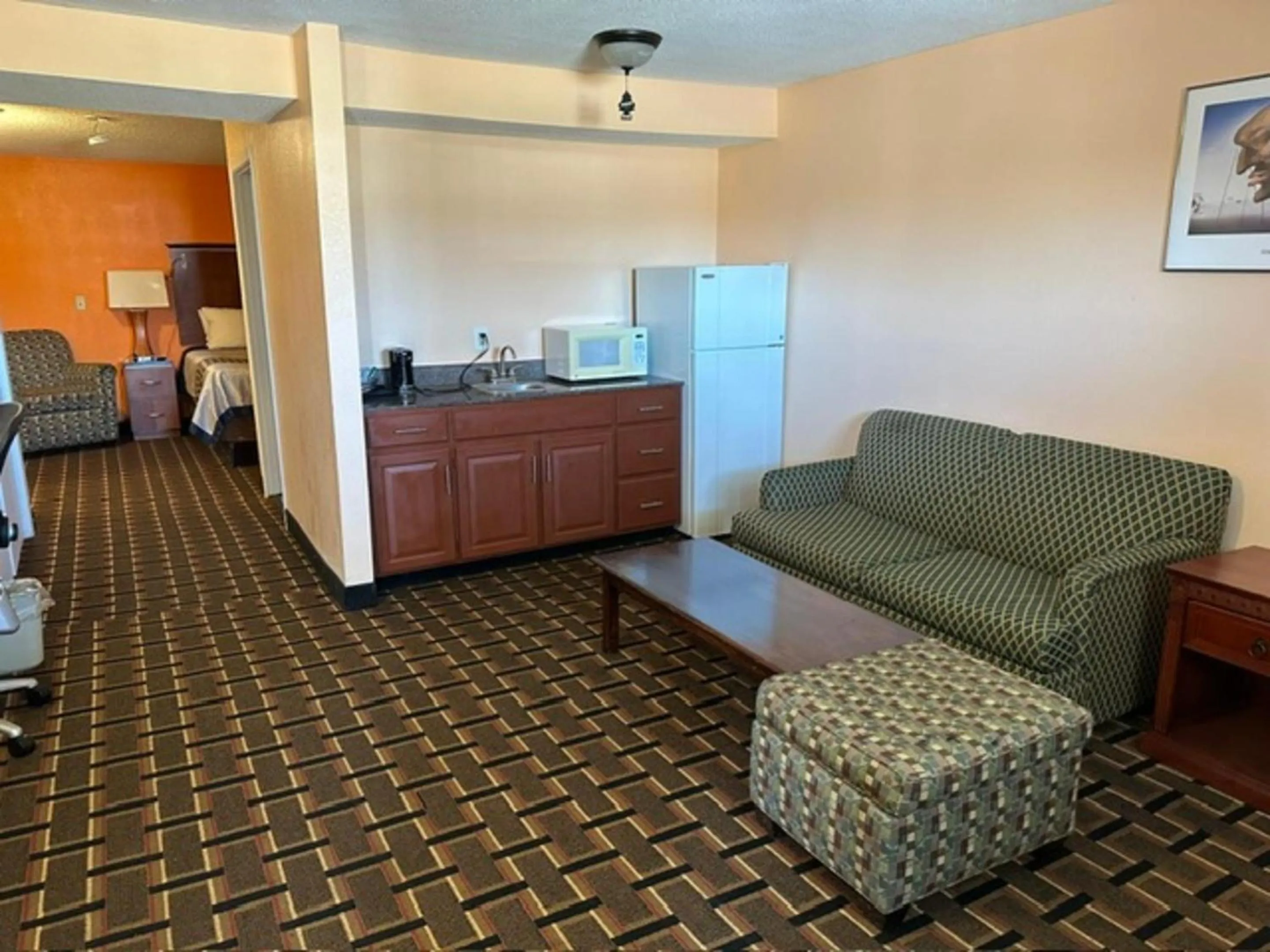Living room in Stay Inn by OYO Near I 80 Lincoln West