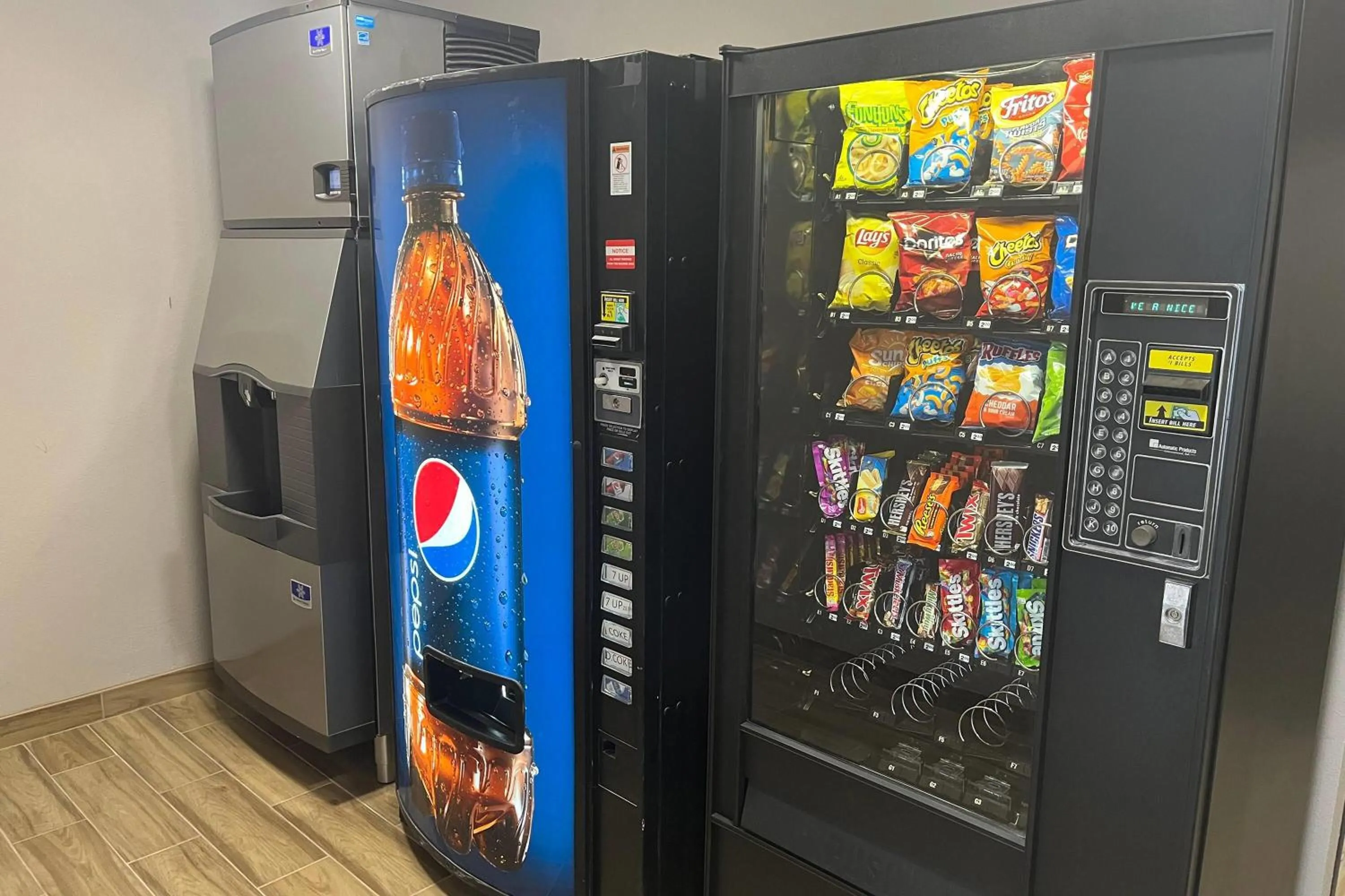 Other in Days Inn & Suites by Wyndham Williamsburg IA North