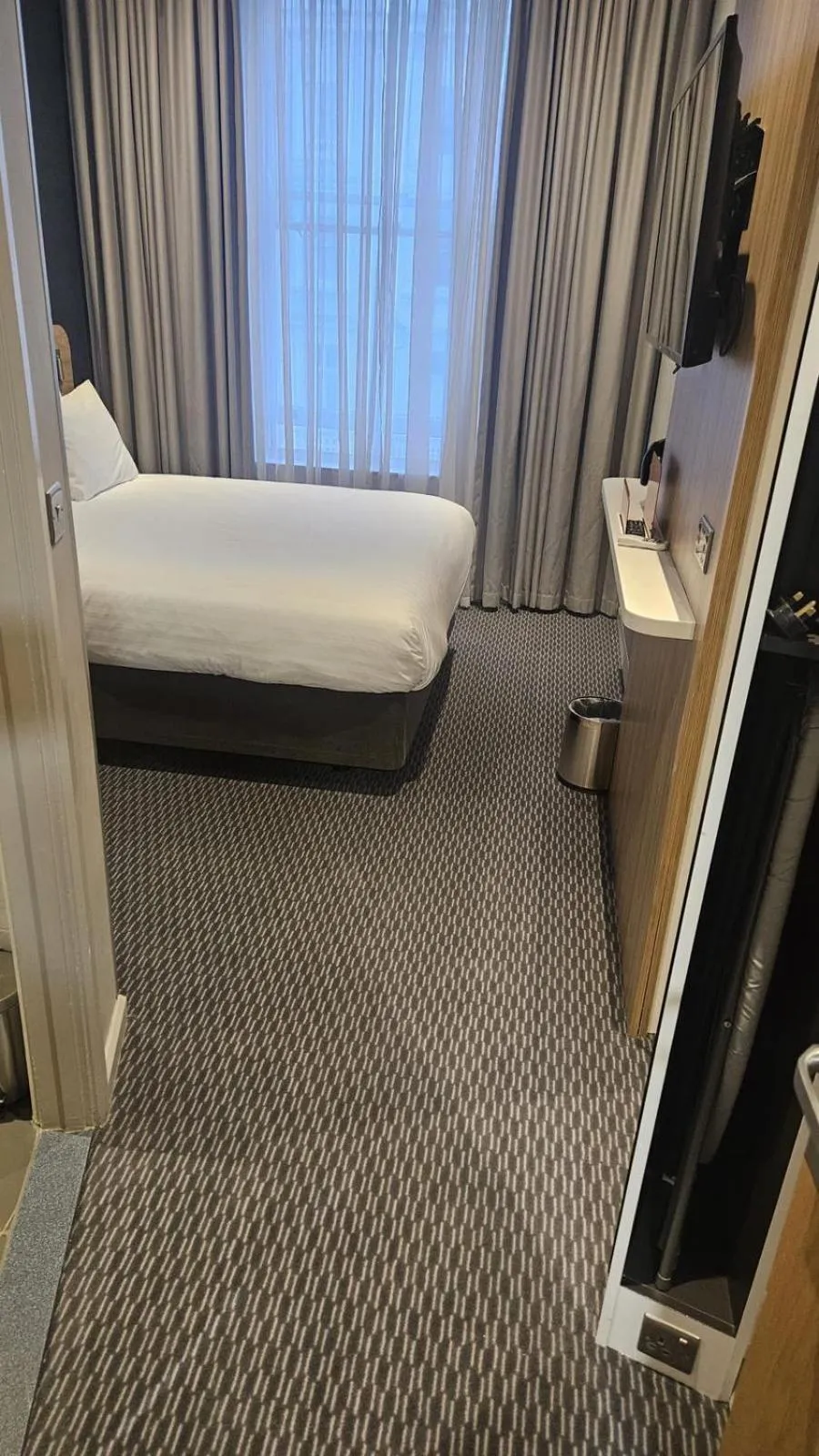 Bedroom, Bed in Holiday Inn Express London Victoria by IHG