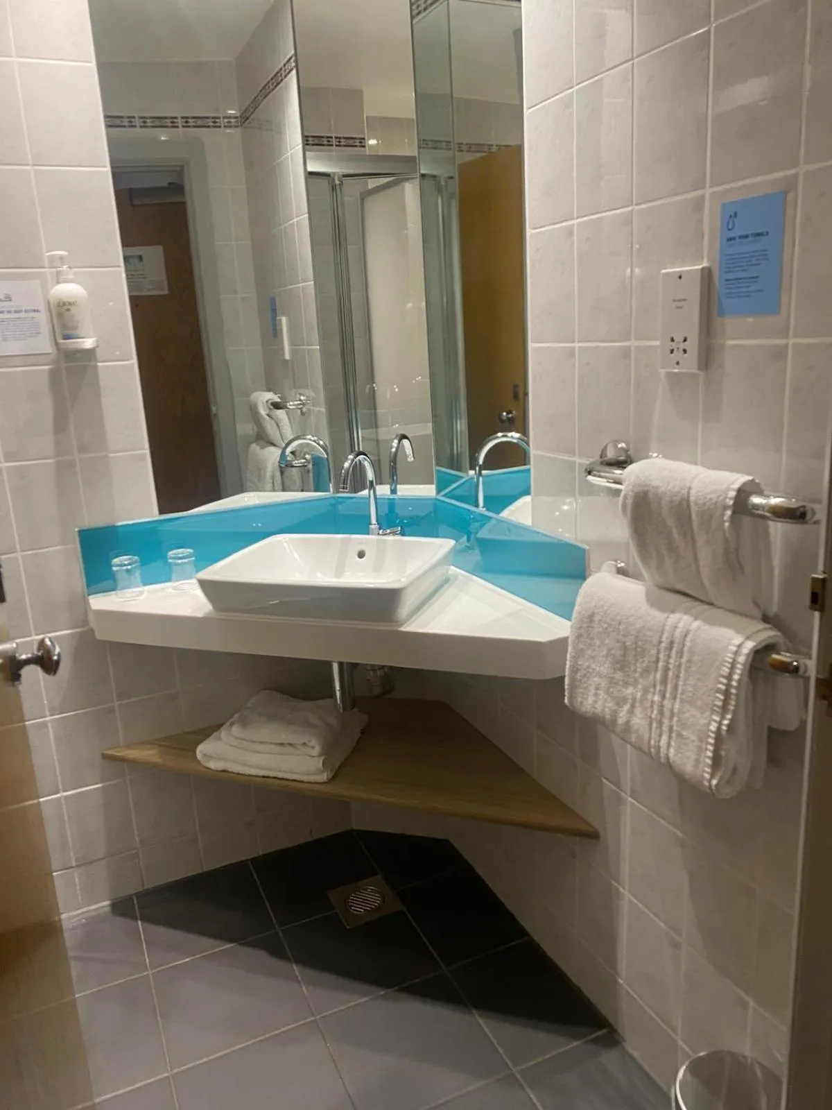 Holiday Inn Express London Victoria by IHG