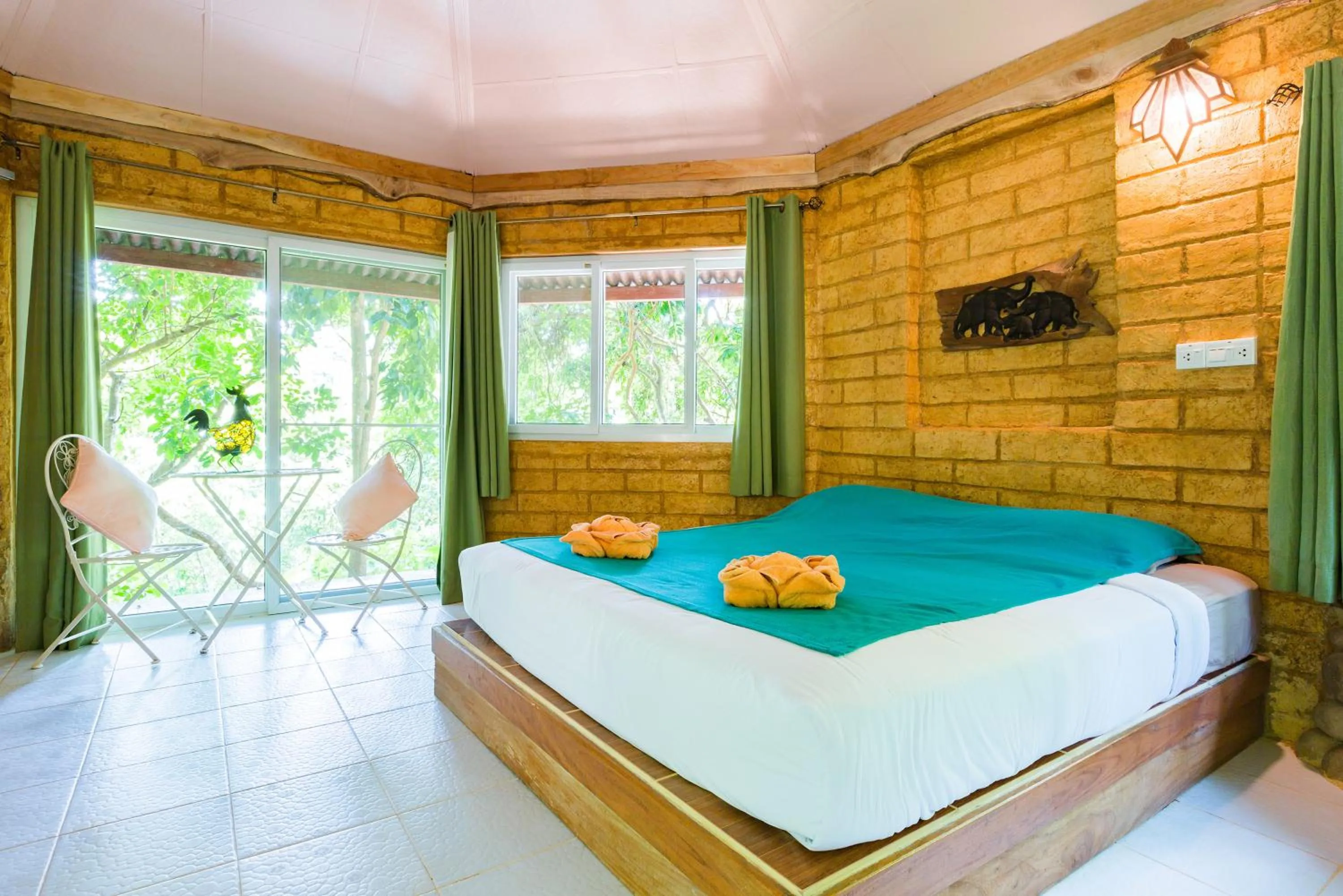 Bed in Baandin Chiewlarn