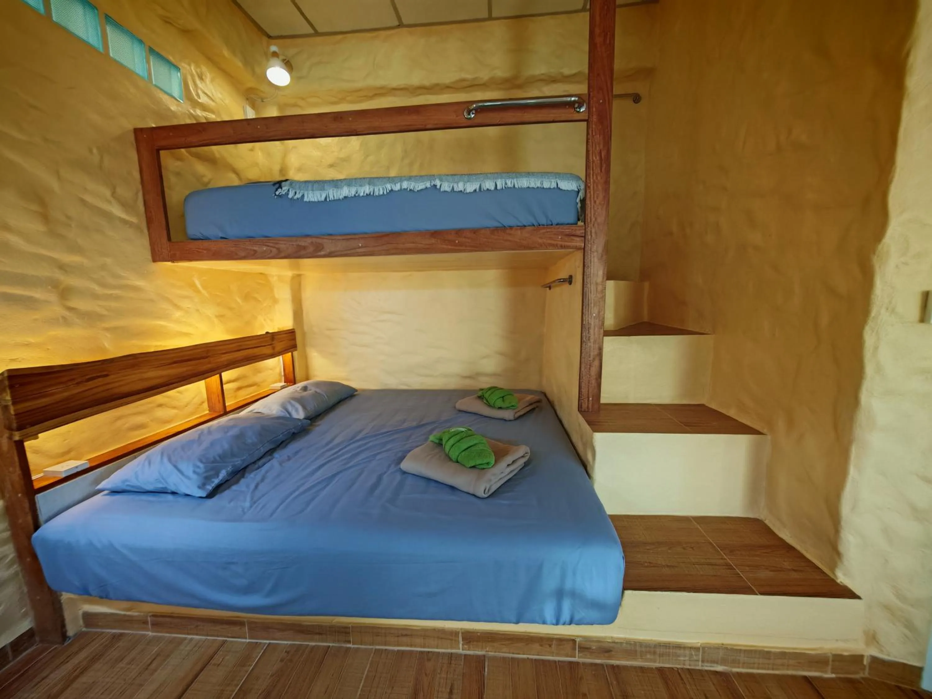 Bed in Baandin Chiewlarn