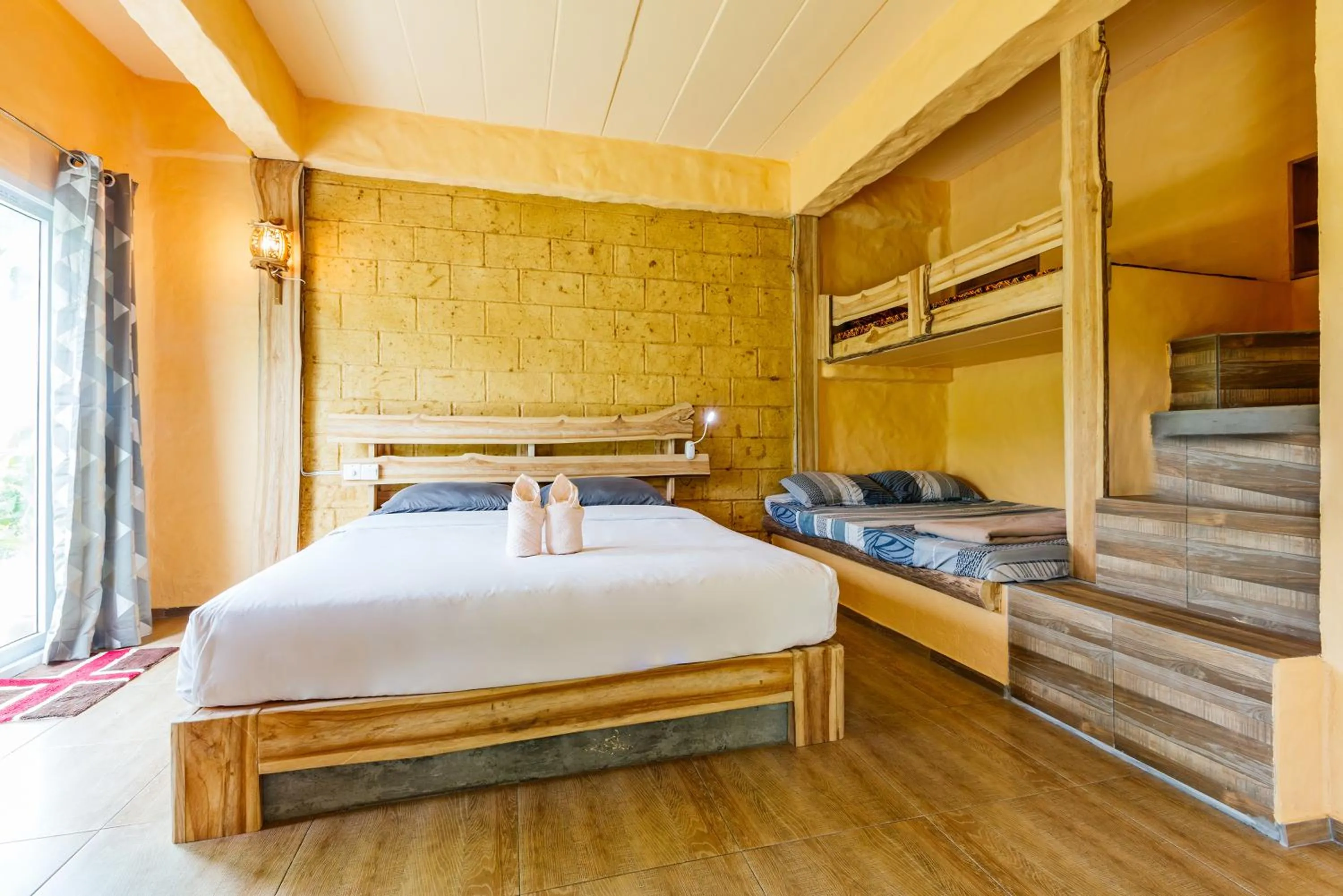 Bed in Baandin Chiewlarn