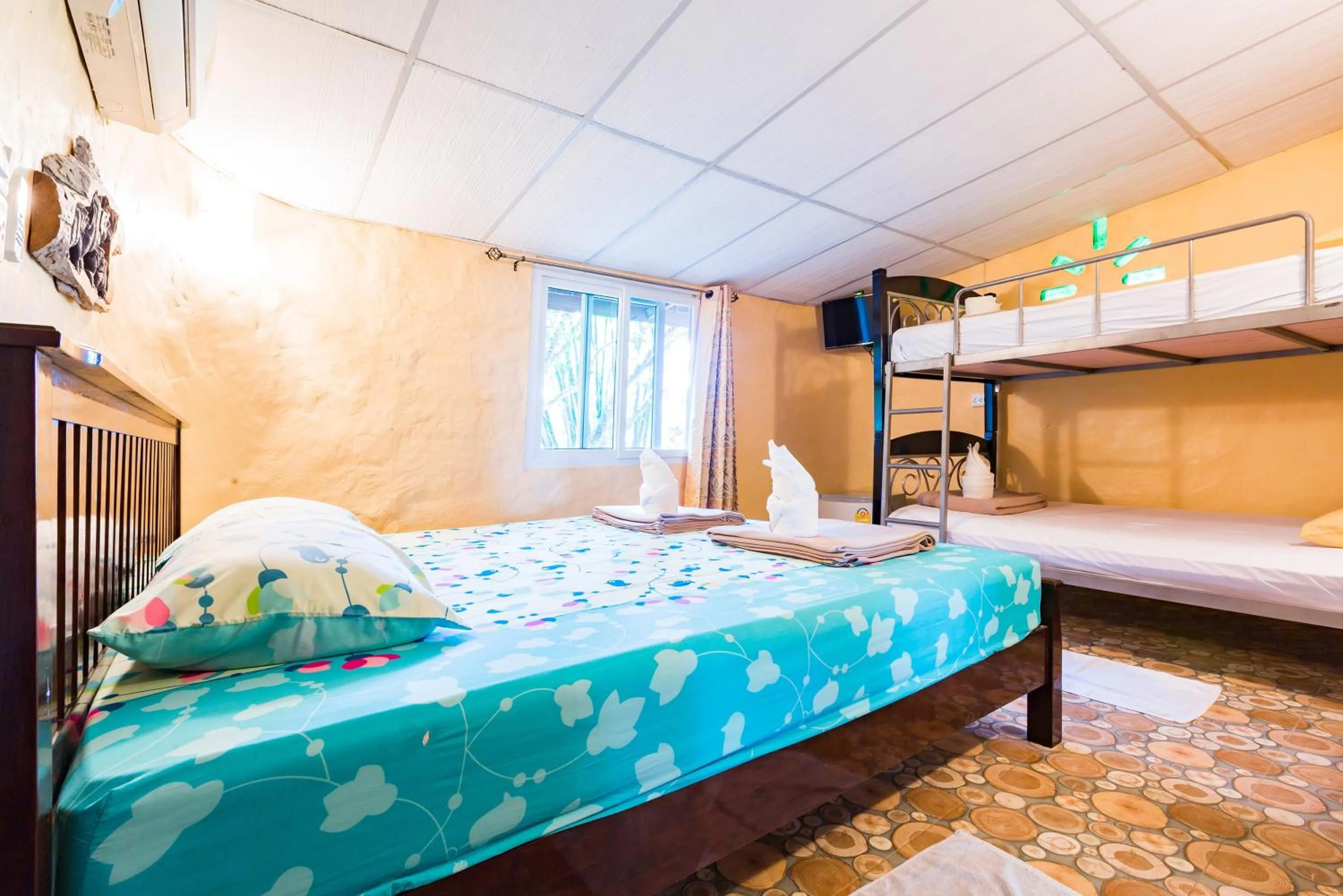 Bed in Baandin Chiewlarn