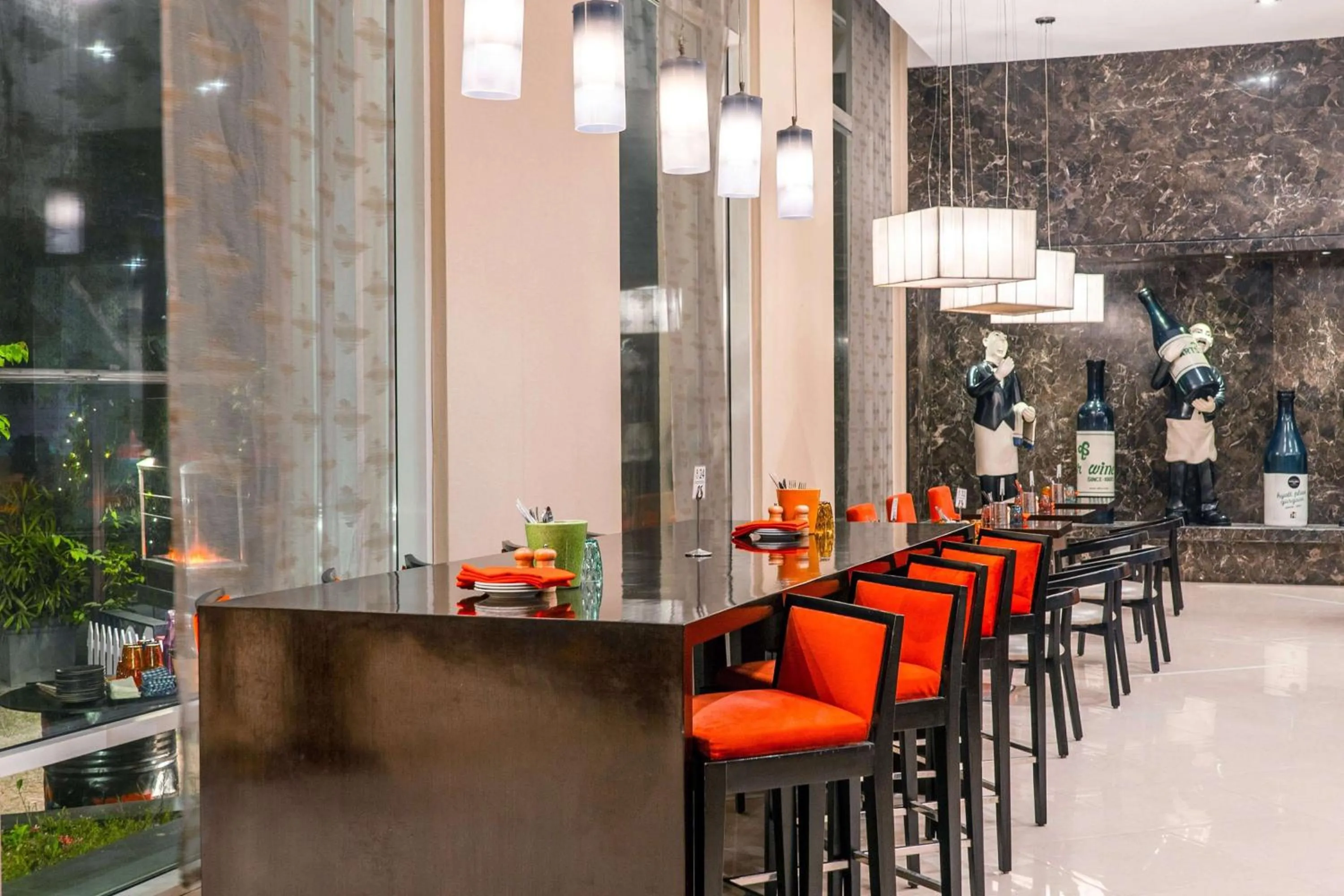 Restaurant/places to eat in Hyatt Place Gurgaon Udyog Vihar