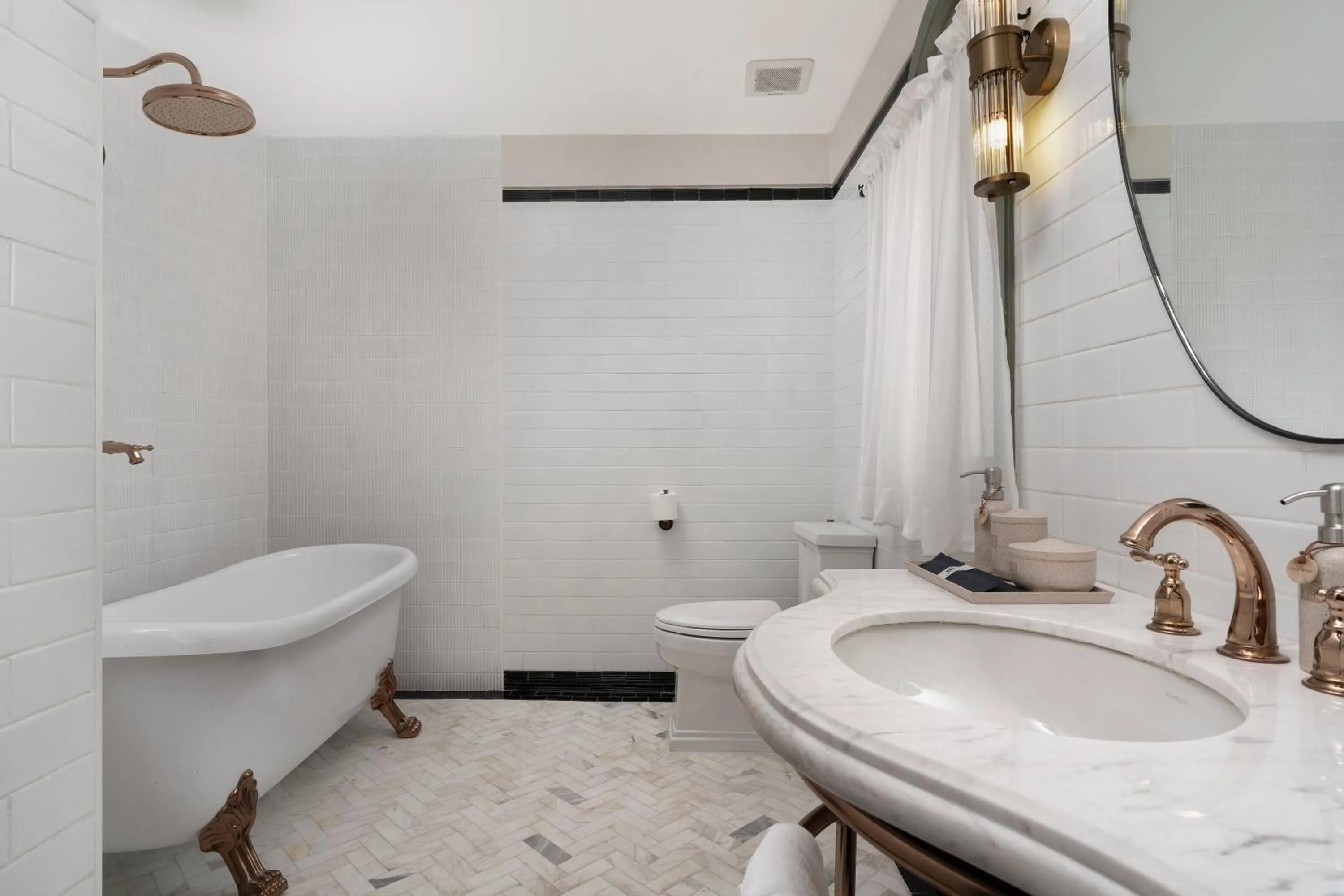 Bathroom in Souphattra Heritage Vientiane