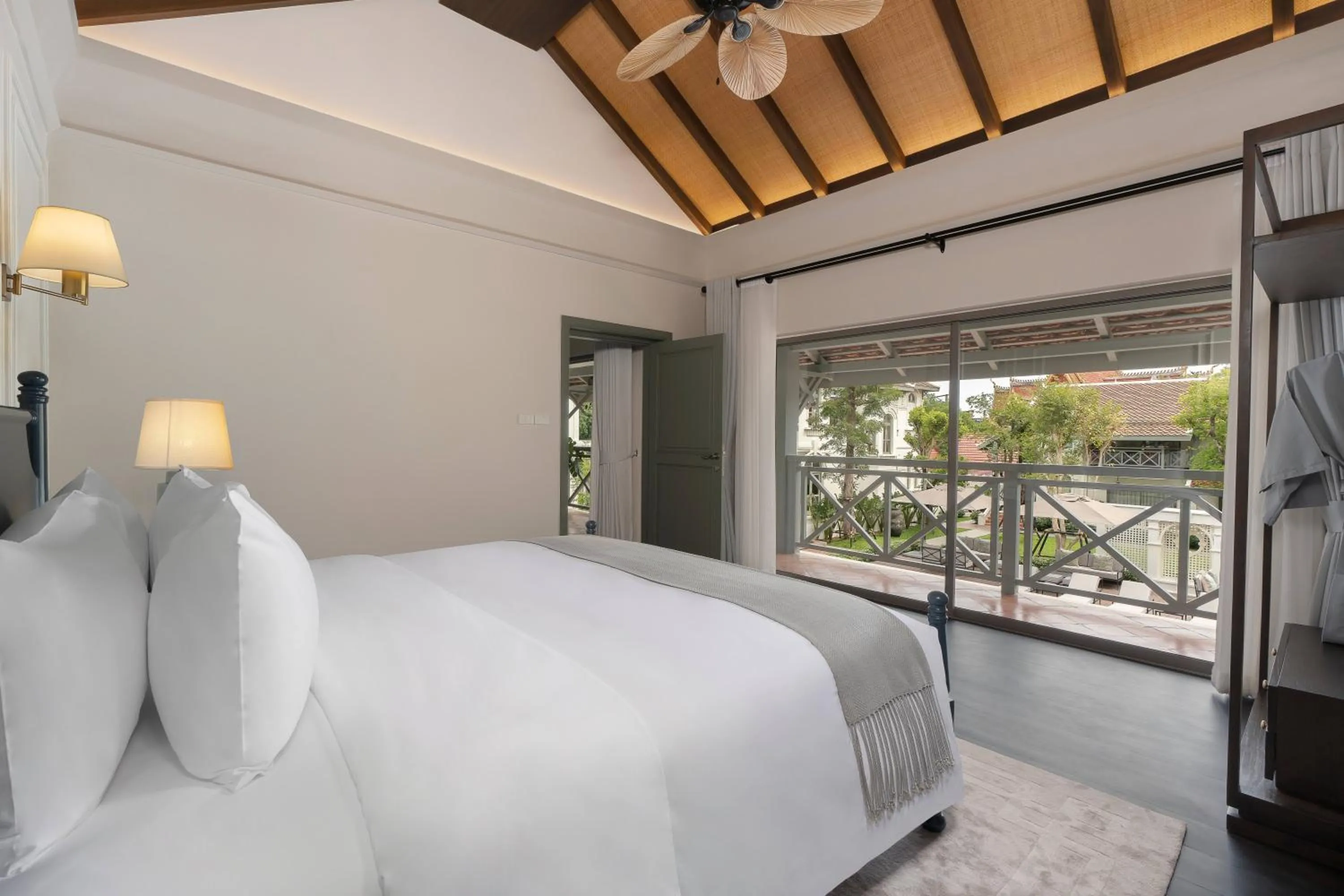 Balcony/Terrace, Bed in Souphattra Heritage Vientiane