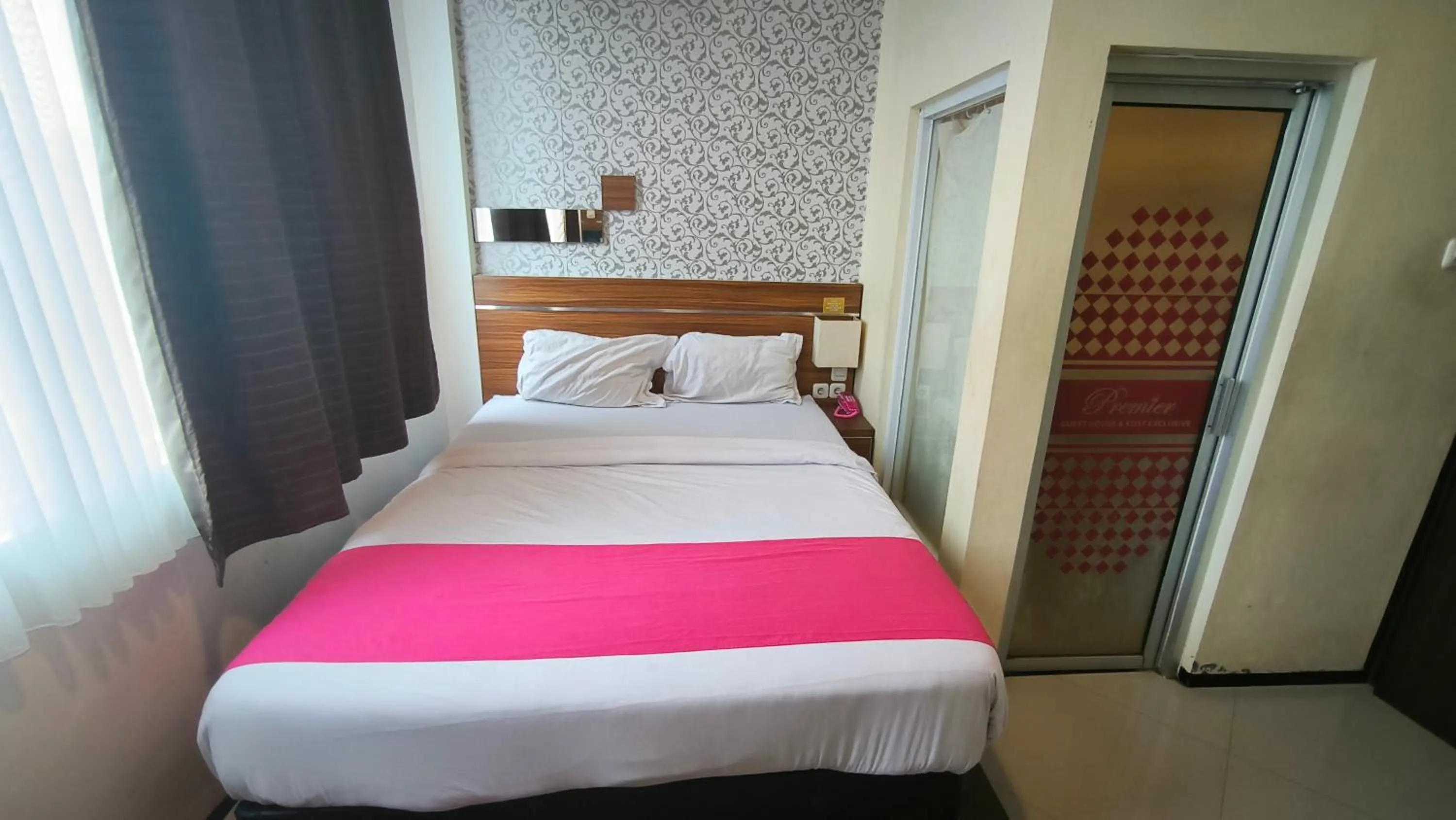 Bed in Premier Guesthouse