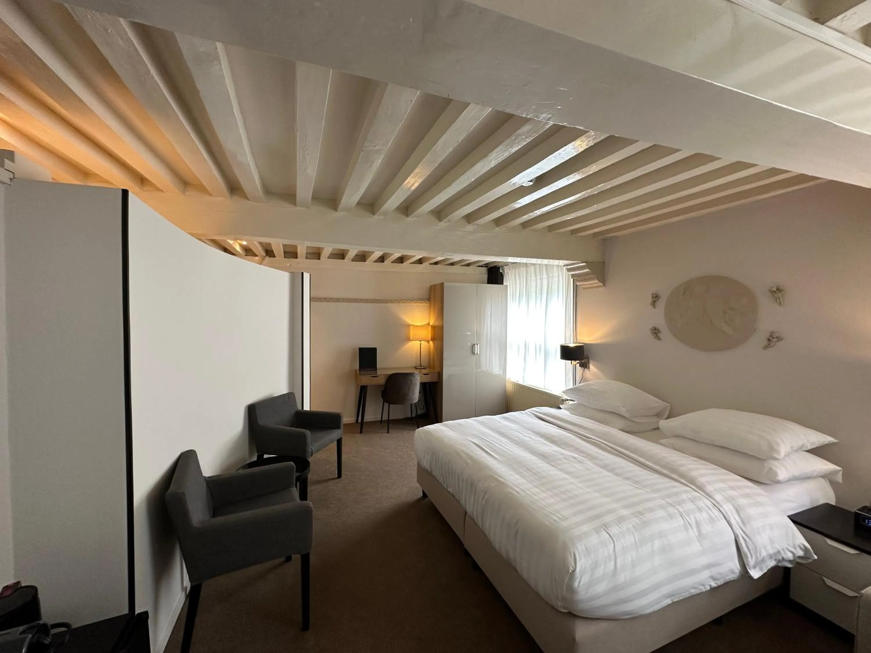 Bedroom, Bed in Hotel Grand Canal