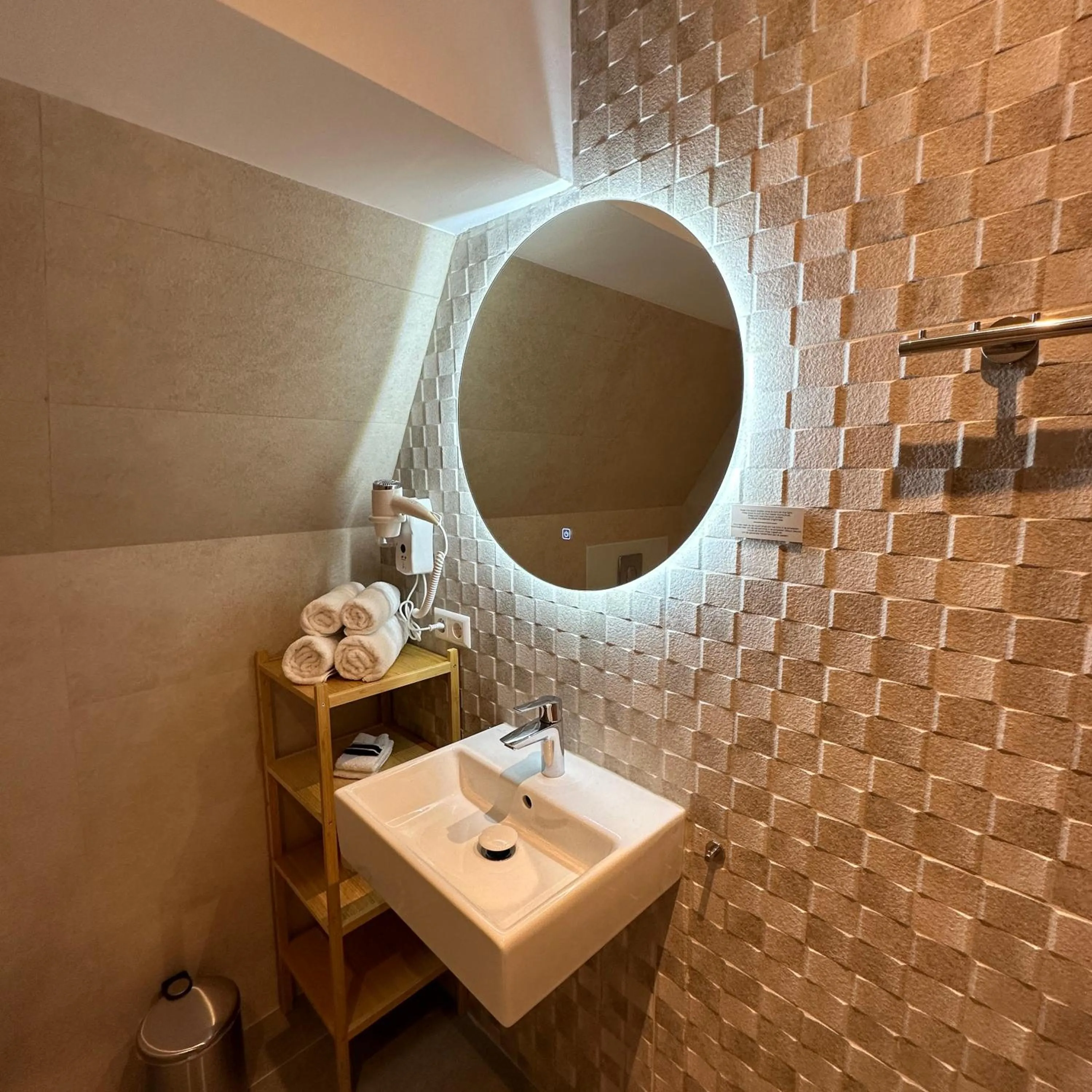 Bathroom in Hotel Grand Canal