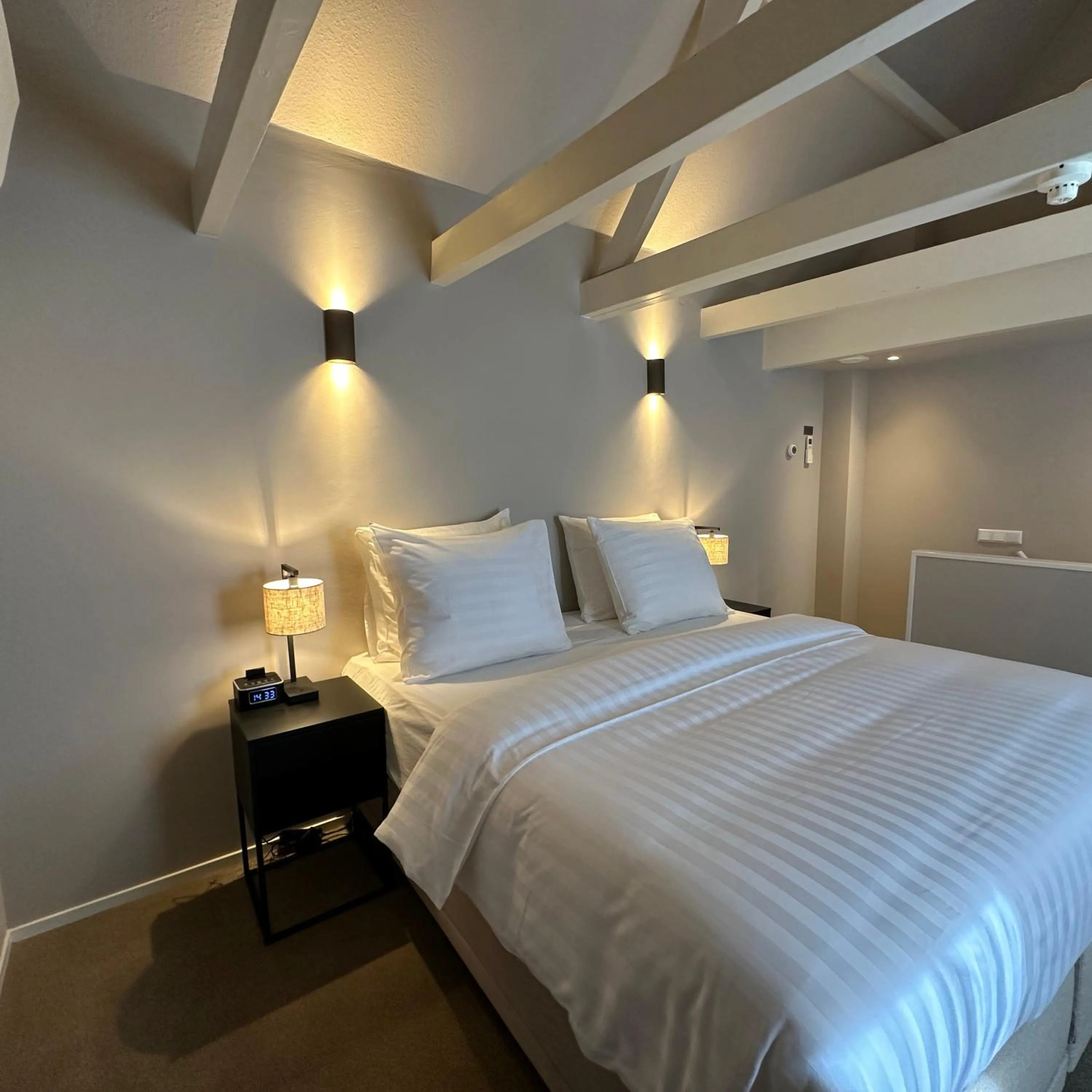 Bedroom, Bed in Hotel Grand Canal