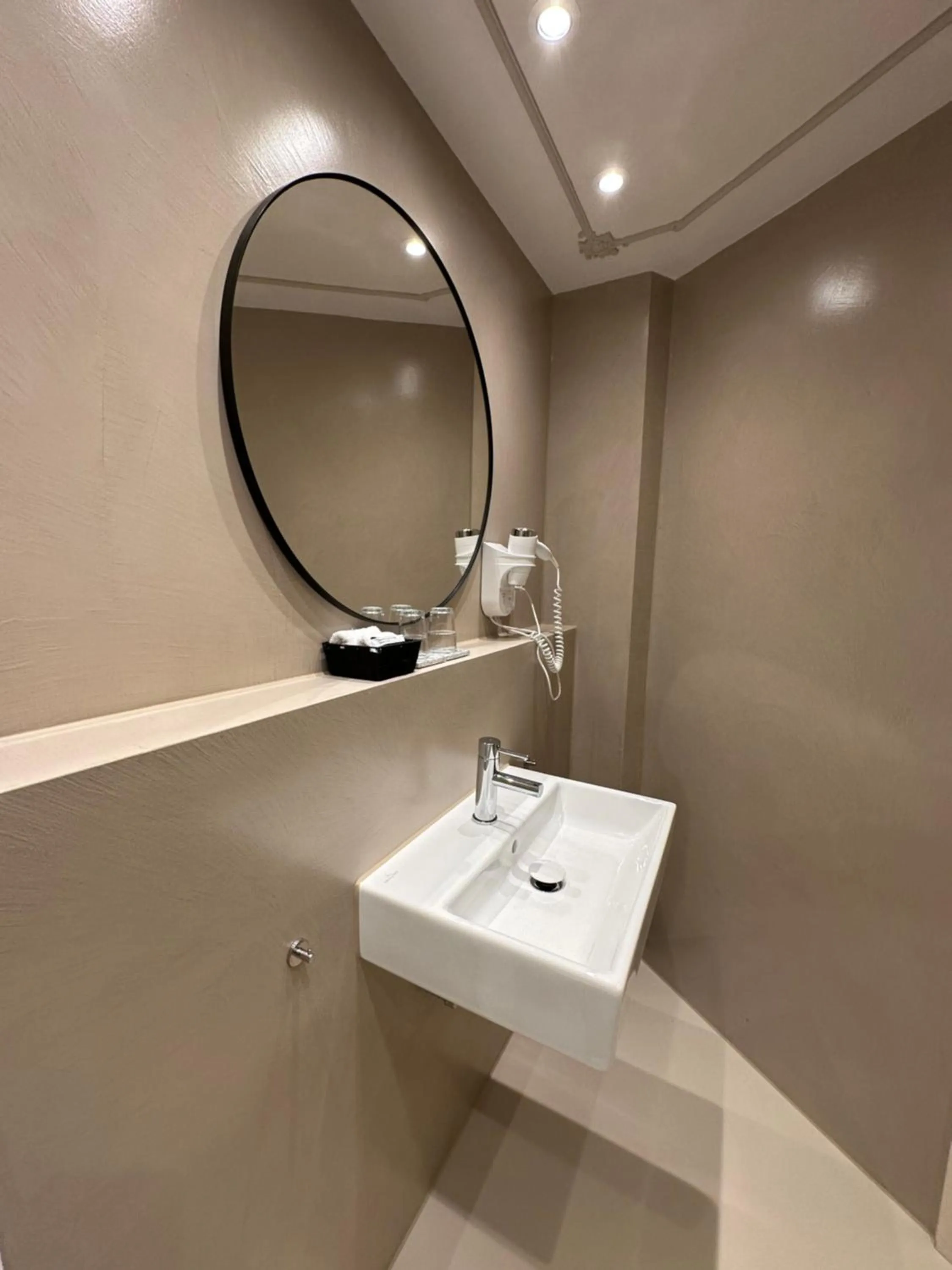 Bathroom in Hotel Grand Canal