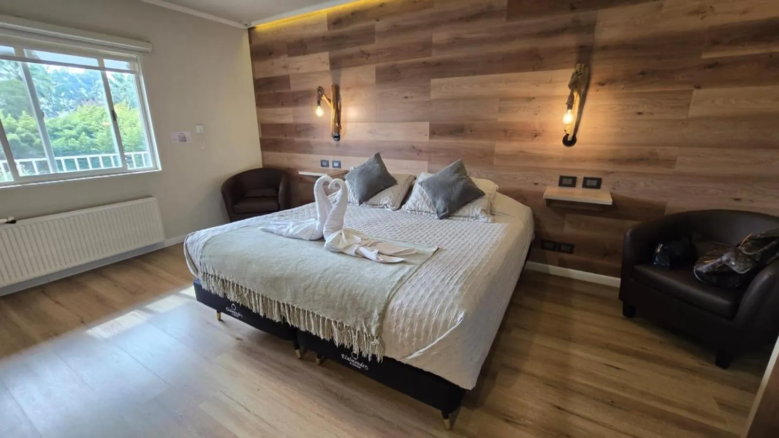 Bed in Hotel El Almendro