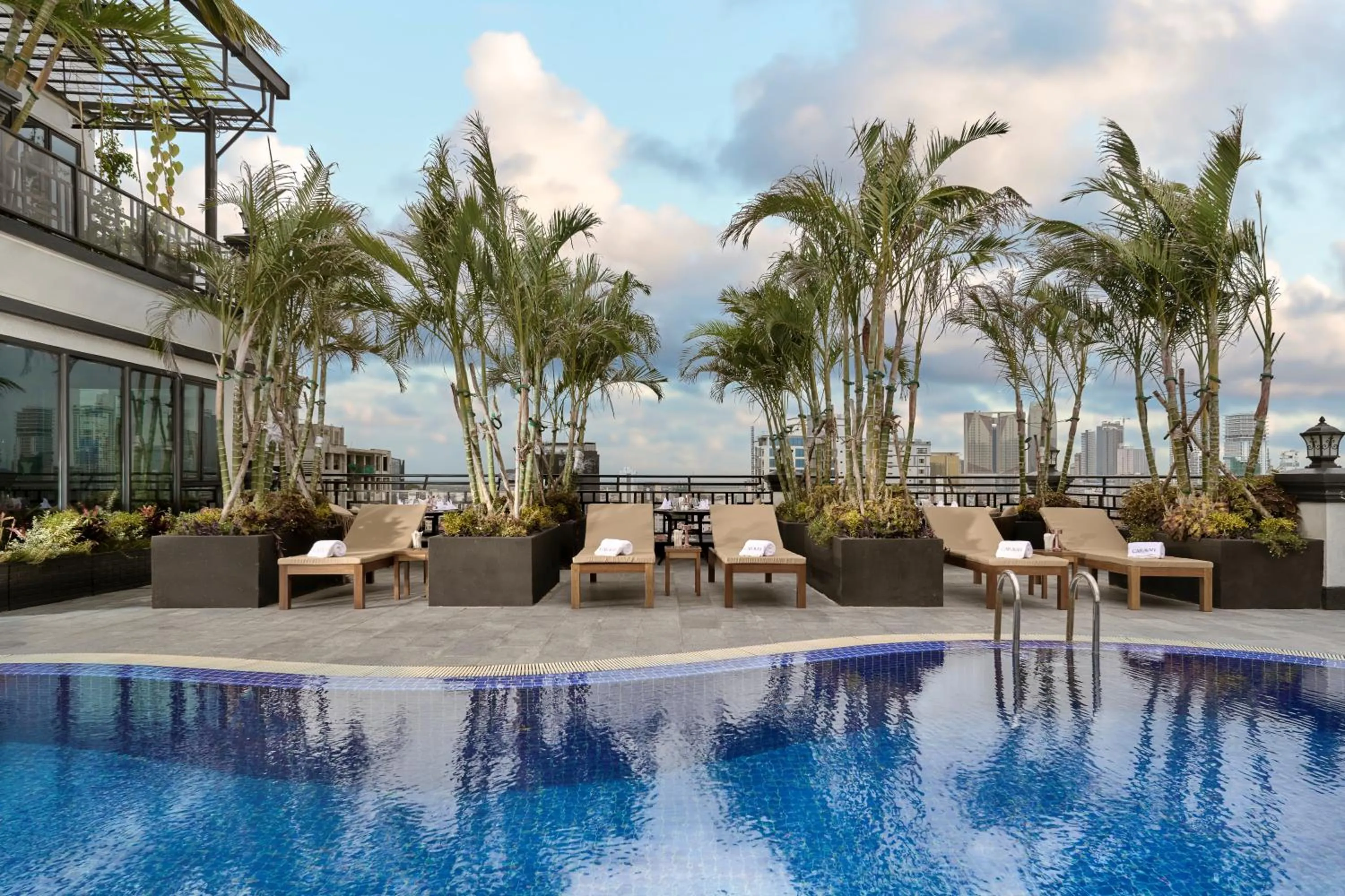 Pool view in Caravan Hotel by EHM