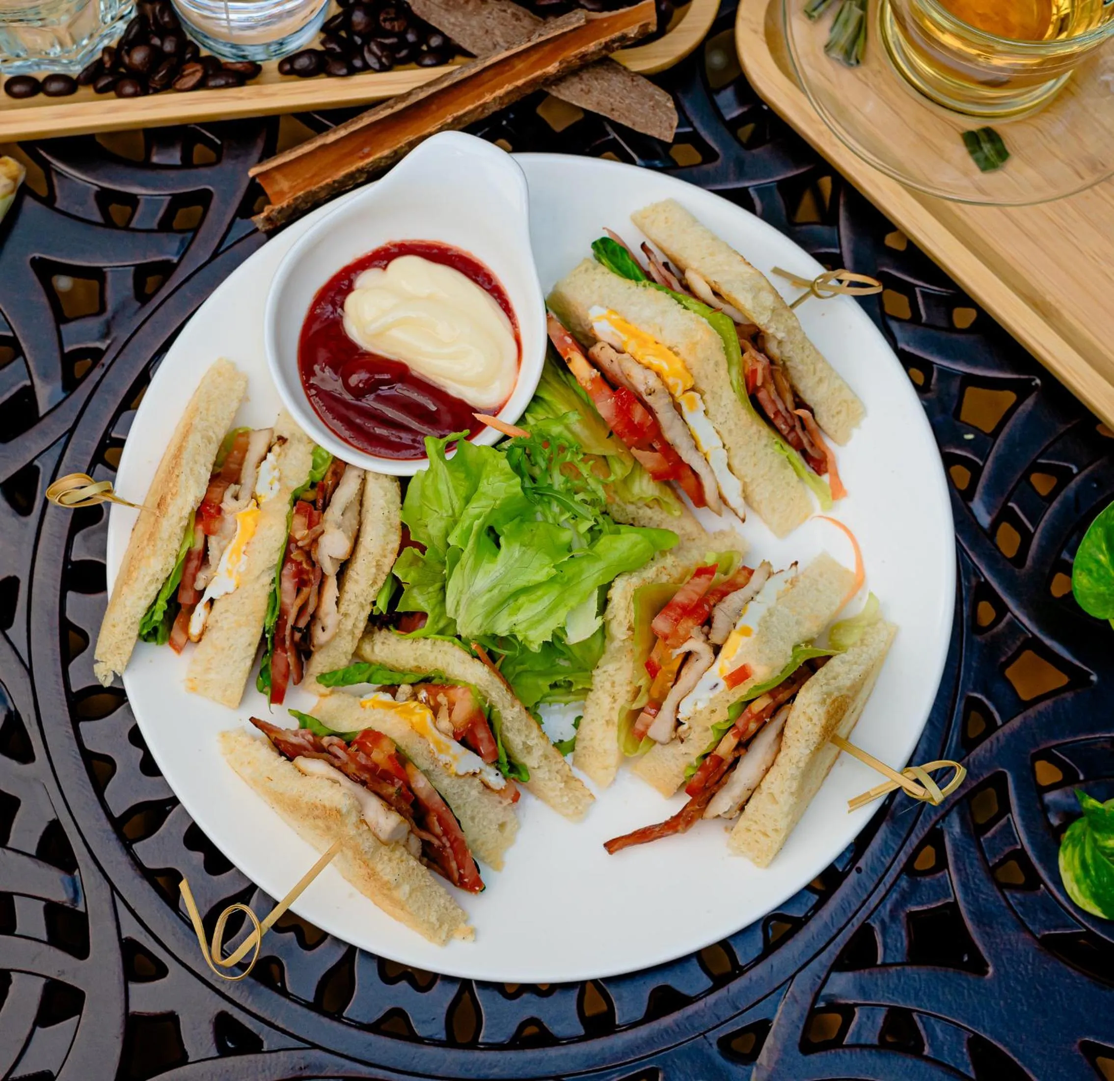 Coffee/tea facilities in Caravan Hotel by EHM