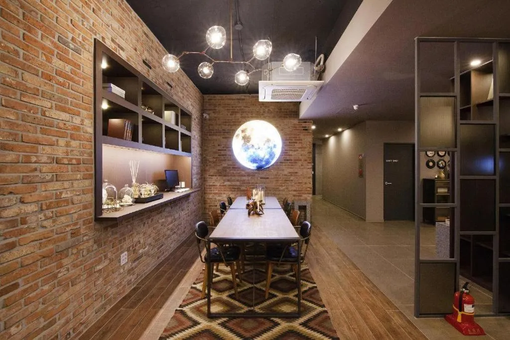 Living room in Hotel Gray