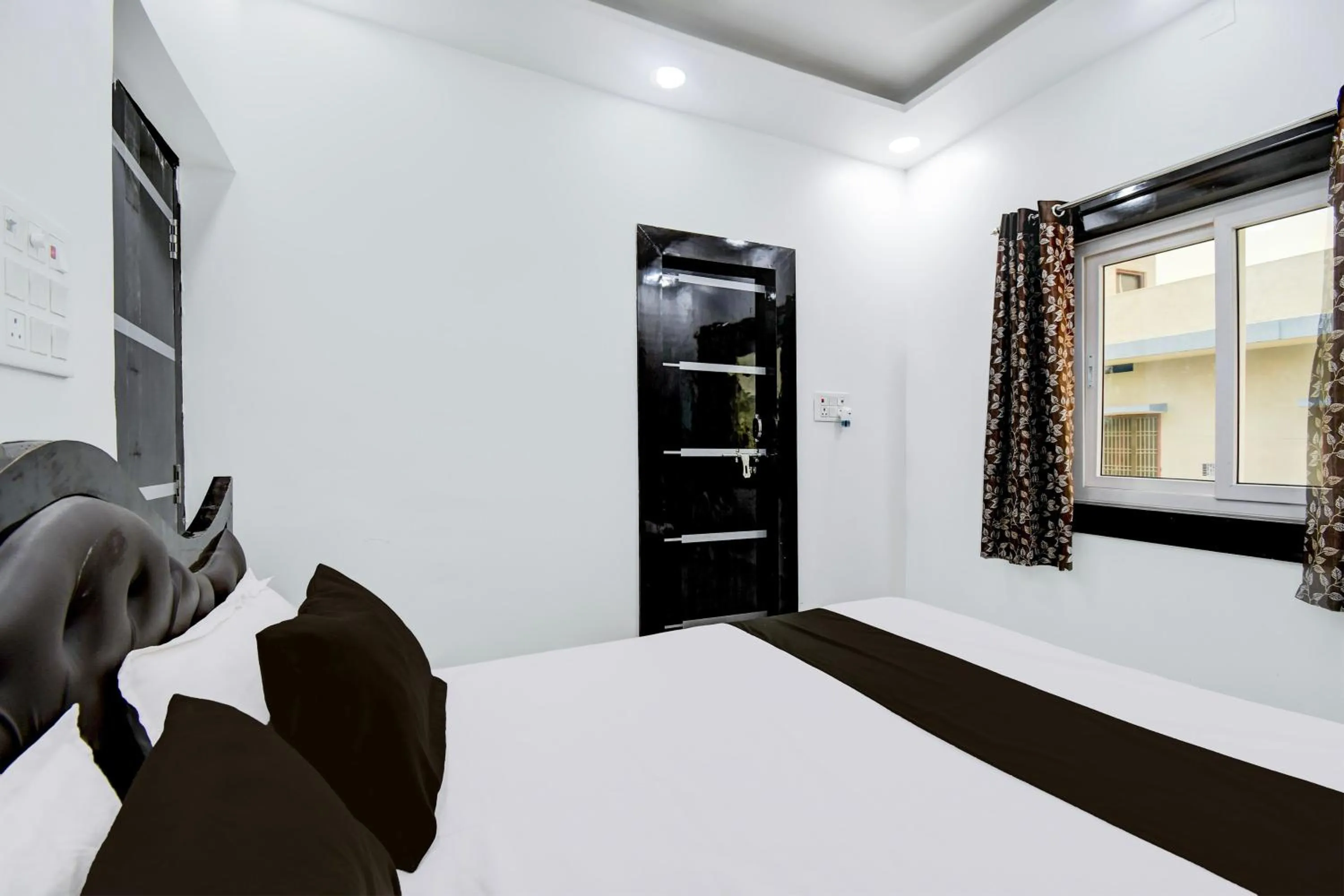 Bedroom, Bed in Super Hotel O Magadh Guest House