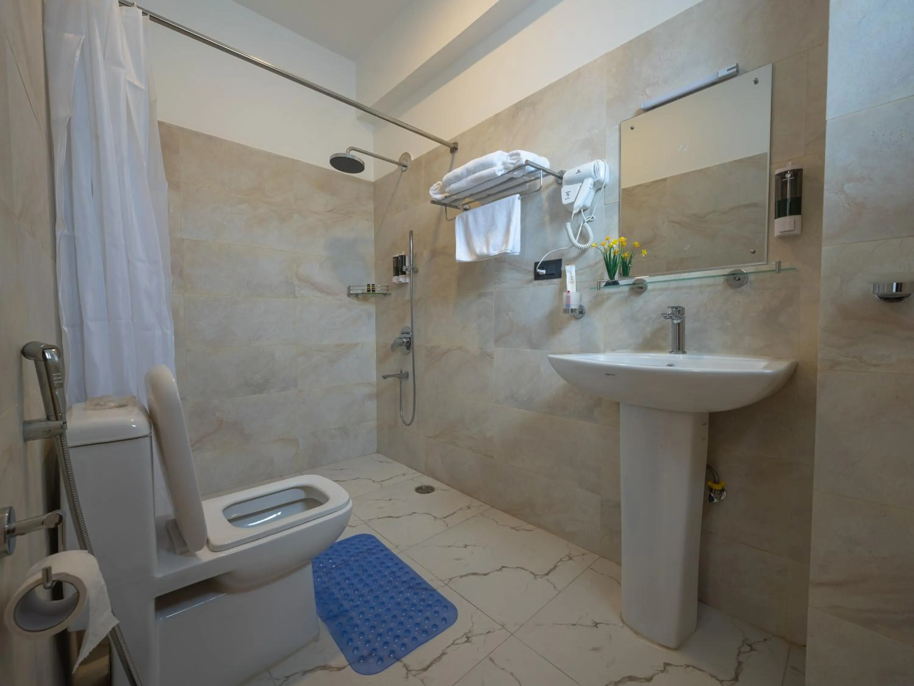 Shower in Hotel Samye - Best Hotel In Thimphu