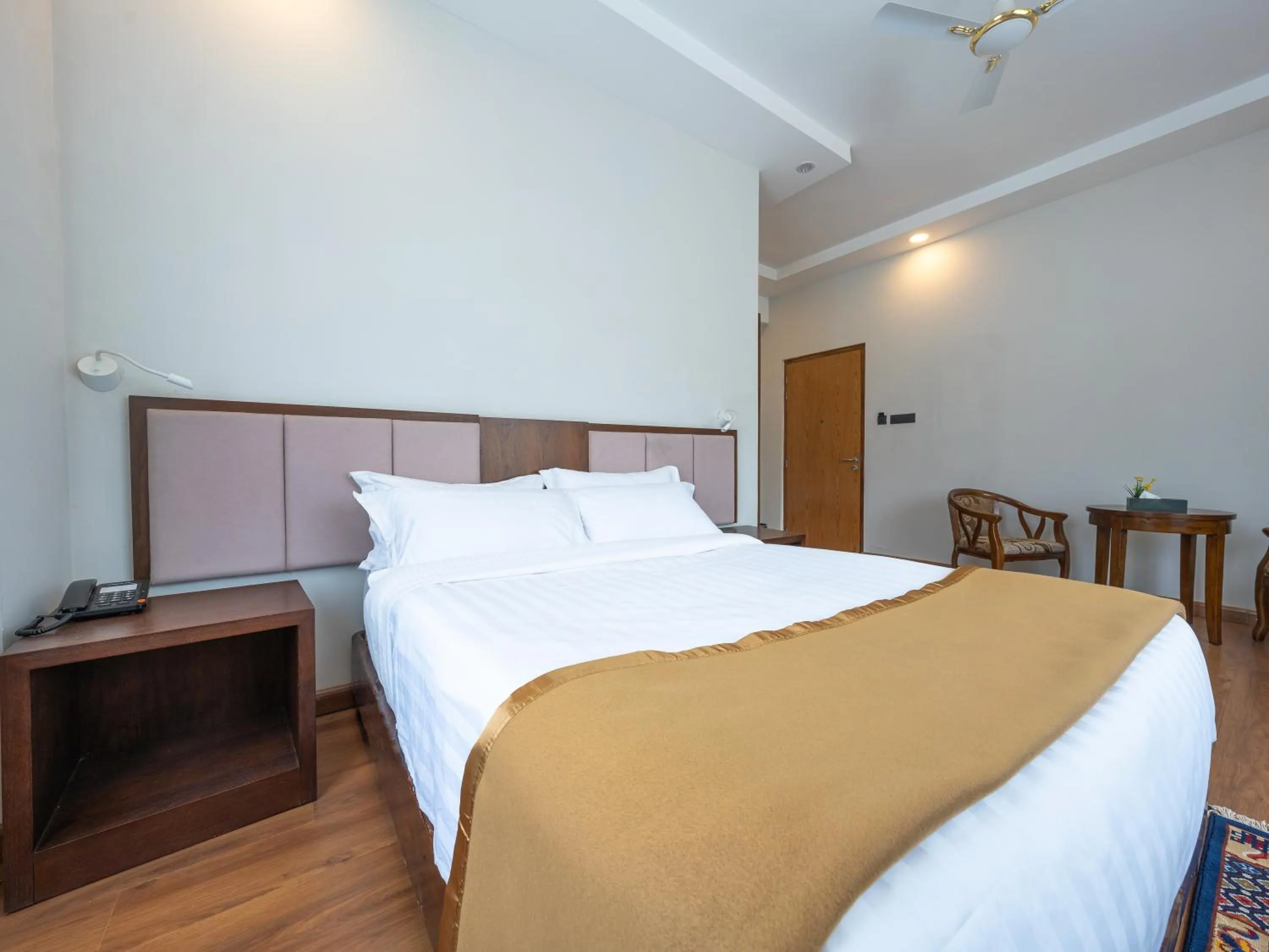 Property building, Bed in Hotel Samye - Best Hotel In Thimphu