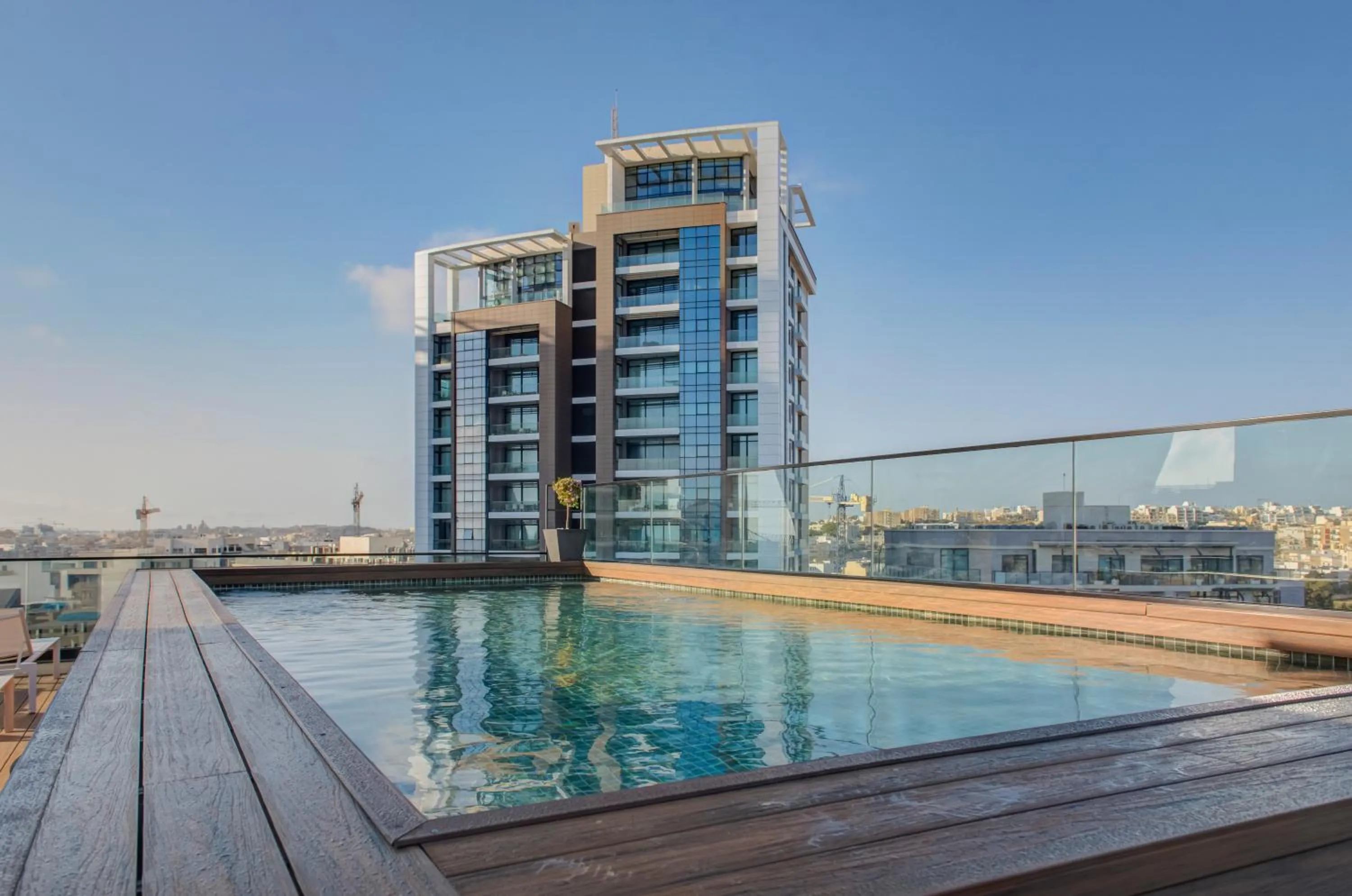 Swimming pool in Noru Hotel Malta - Adults Only Hotel