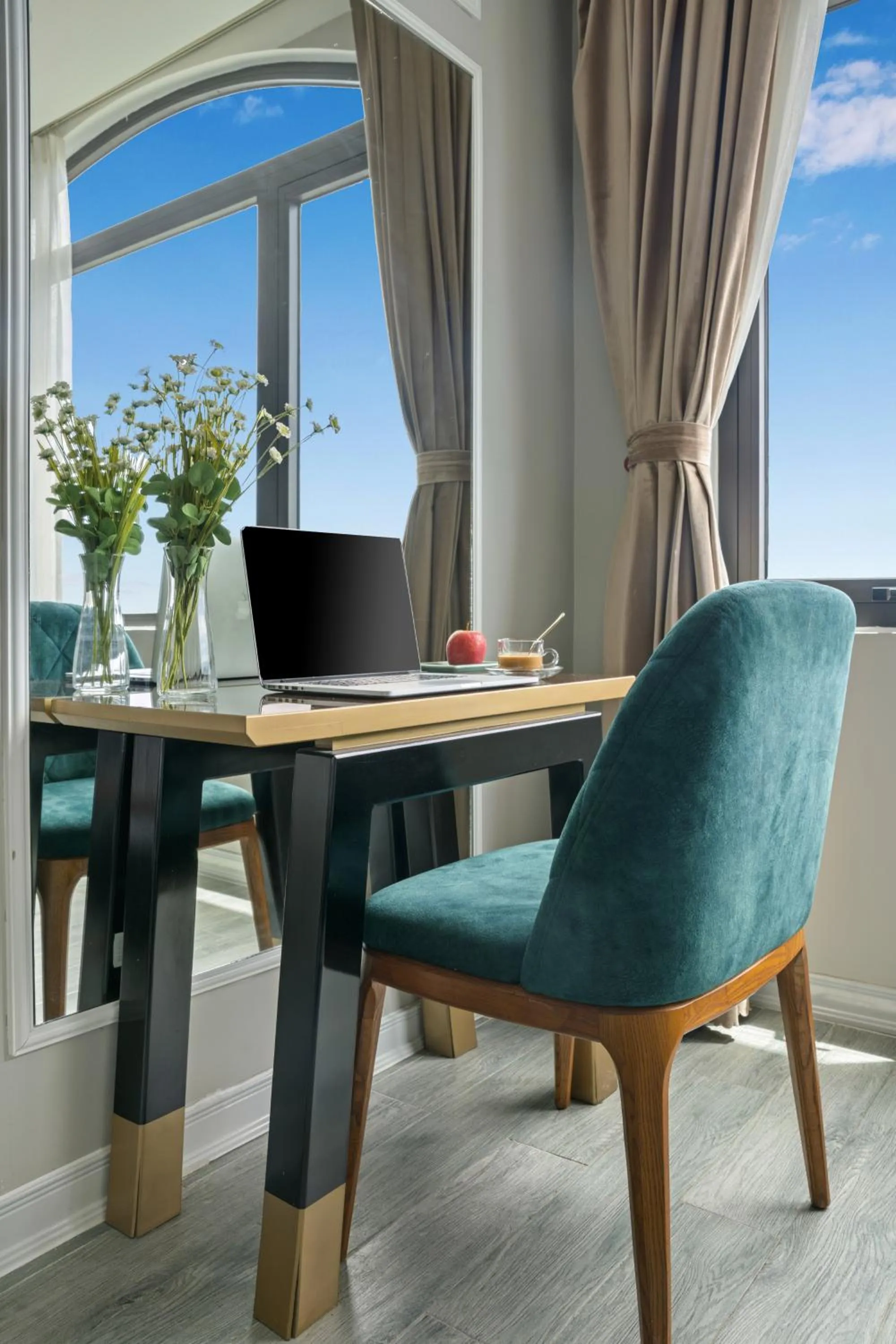 Seating area in Lupin Boutique Hotel Danang