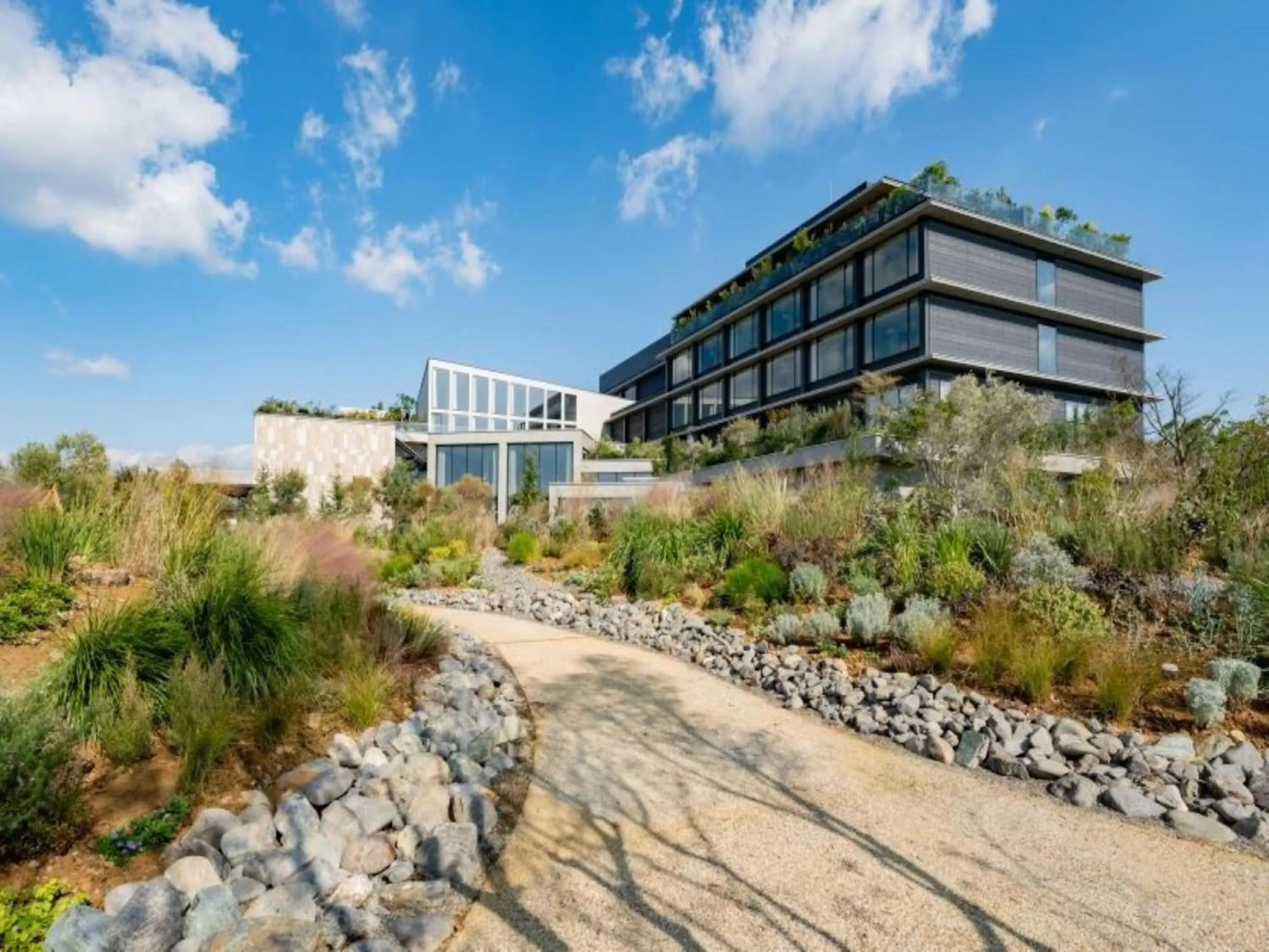 Property building in GREENITY IWATA