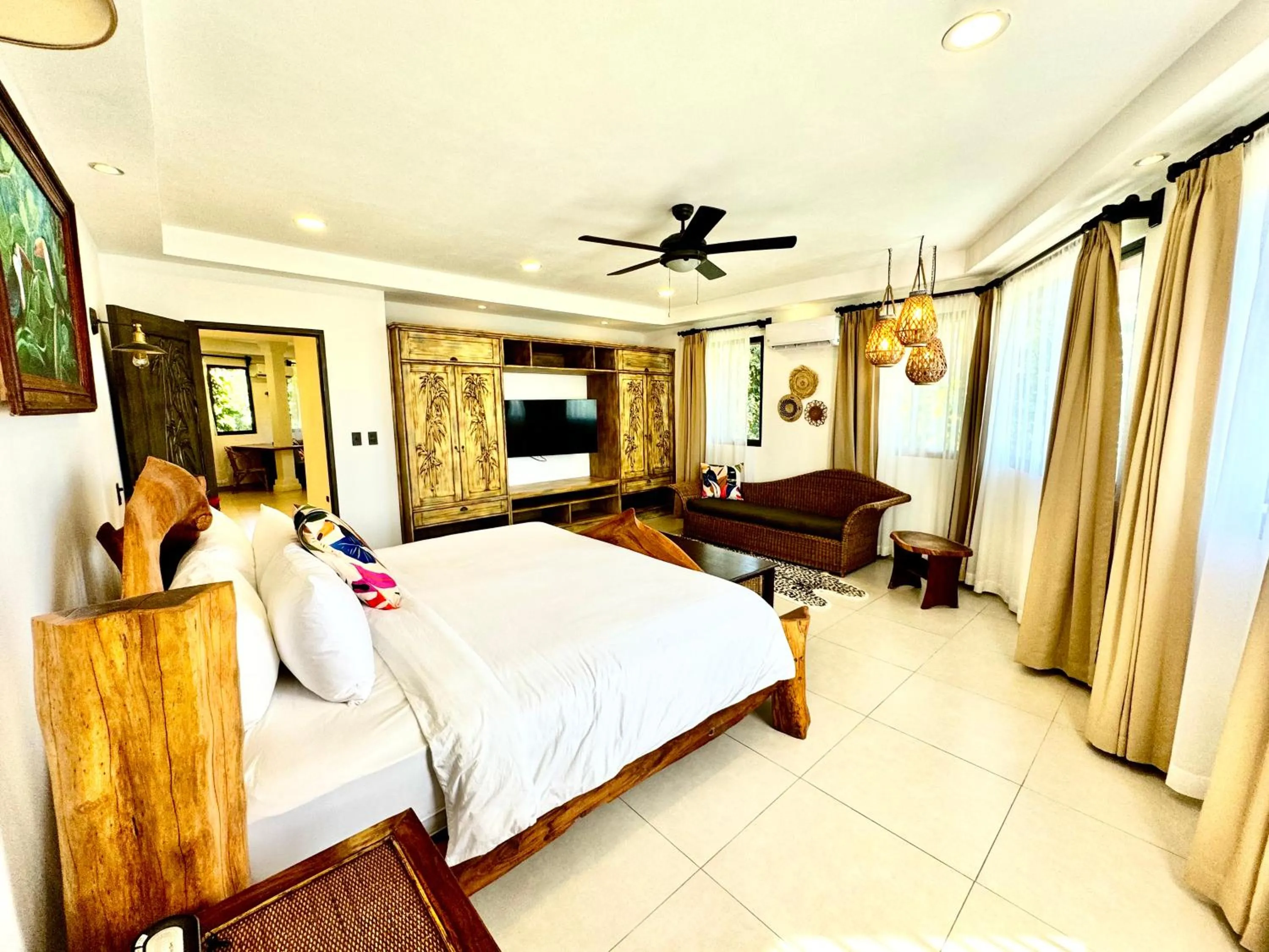 Photo of the whole room, Bed in ECOTICA Boutique Hotel
