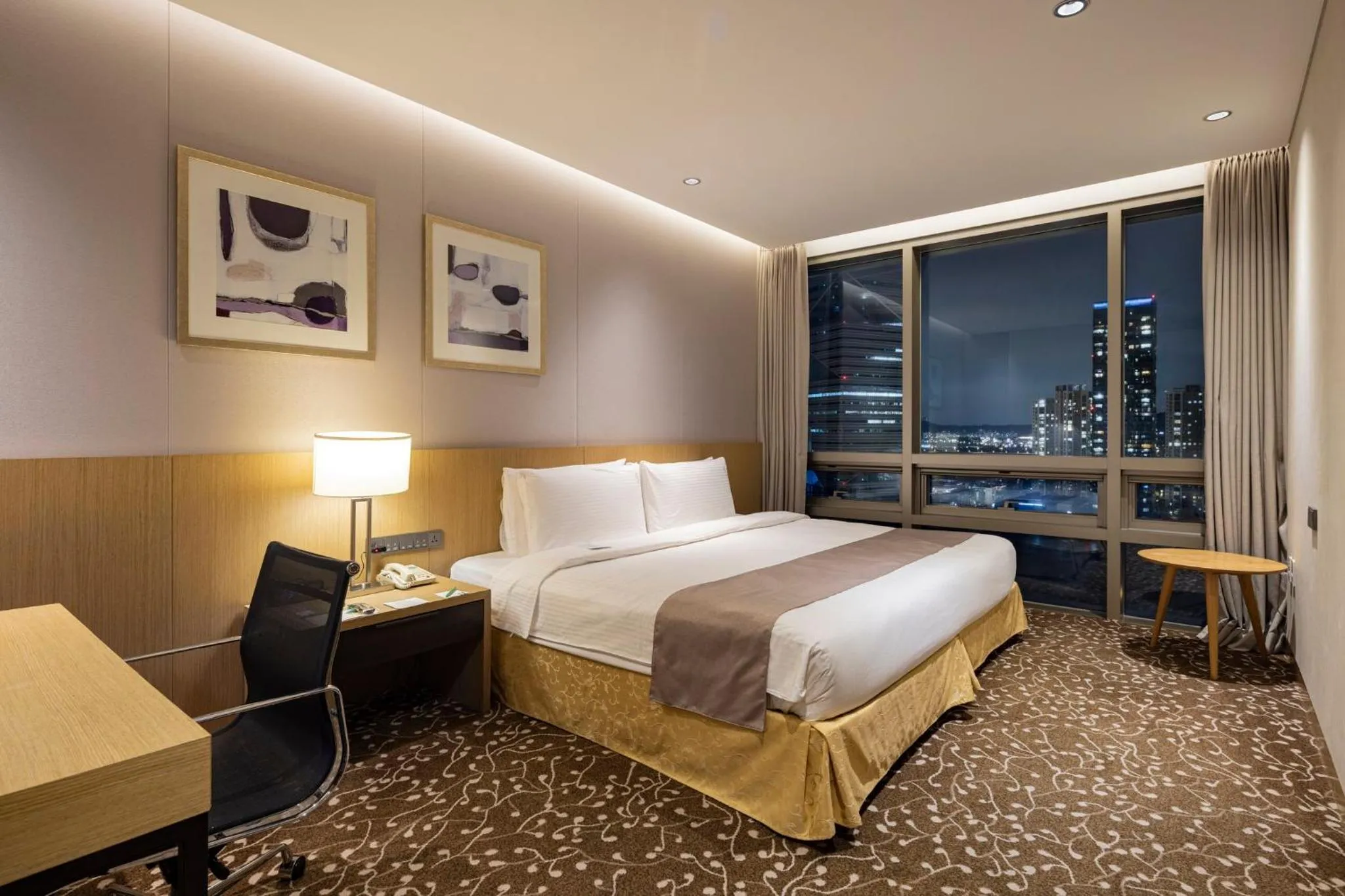 Photo of the whole room, Bed in Holiday Inn Incheon Songdo by IHG