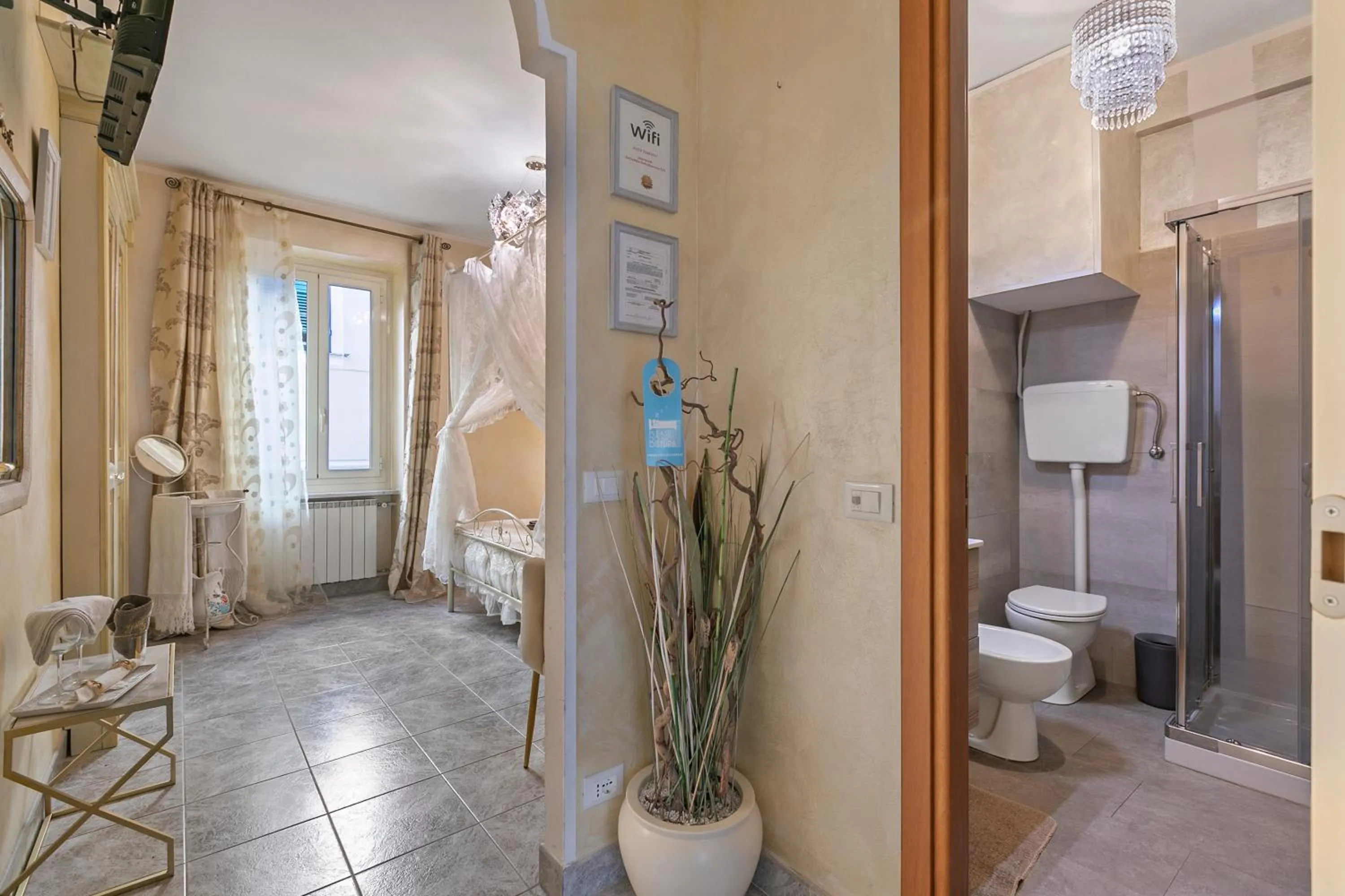 Bathroom in B&B Da Giueli Rooms On The Seafront