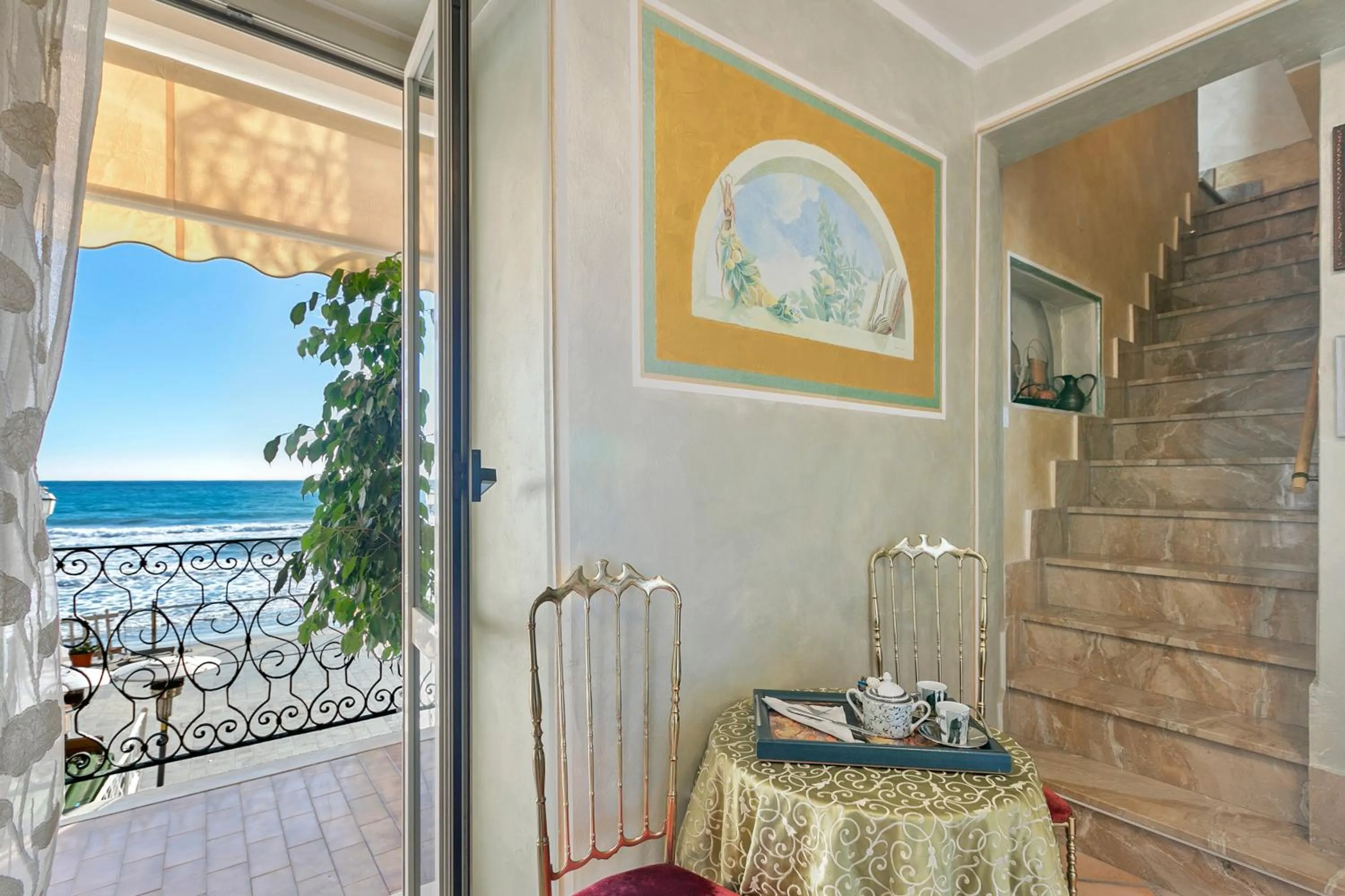 Balcony/Terrace in B&B Da Giueli Rooms On The Seafront