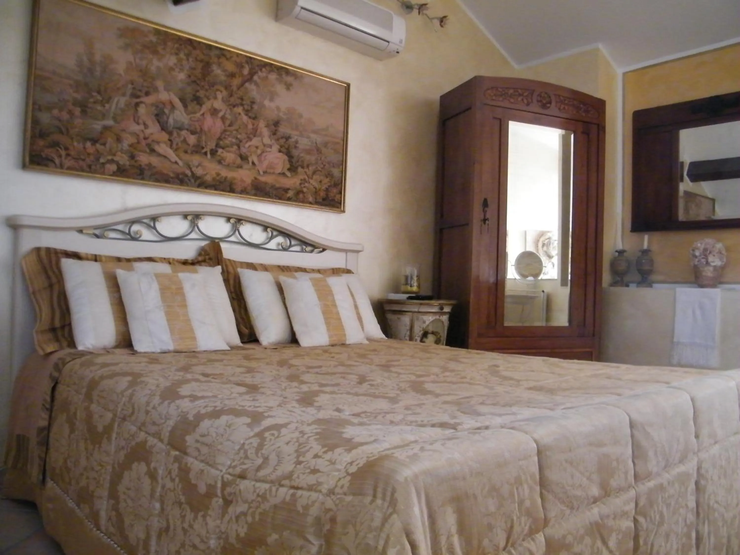 Bedroom, Bed in B&B DaGiueli