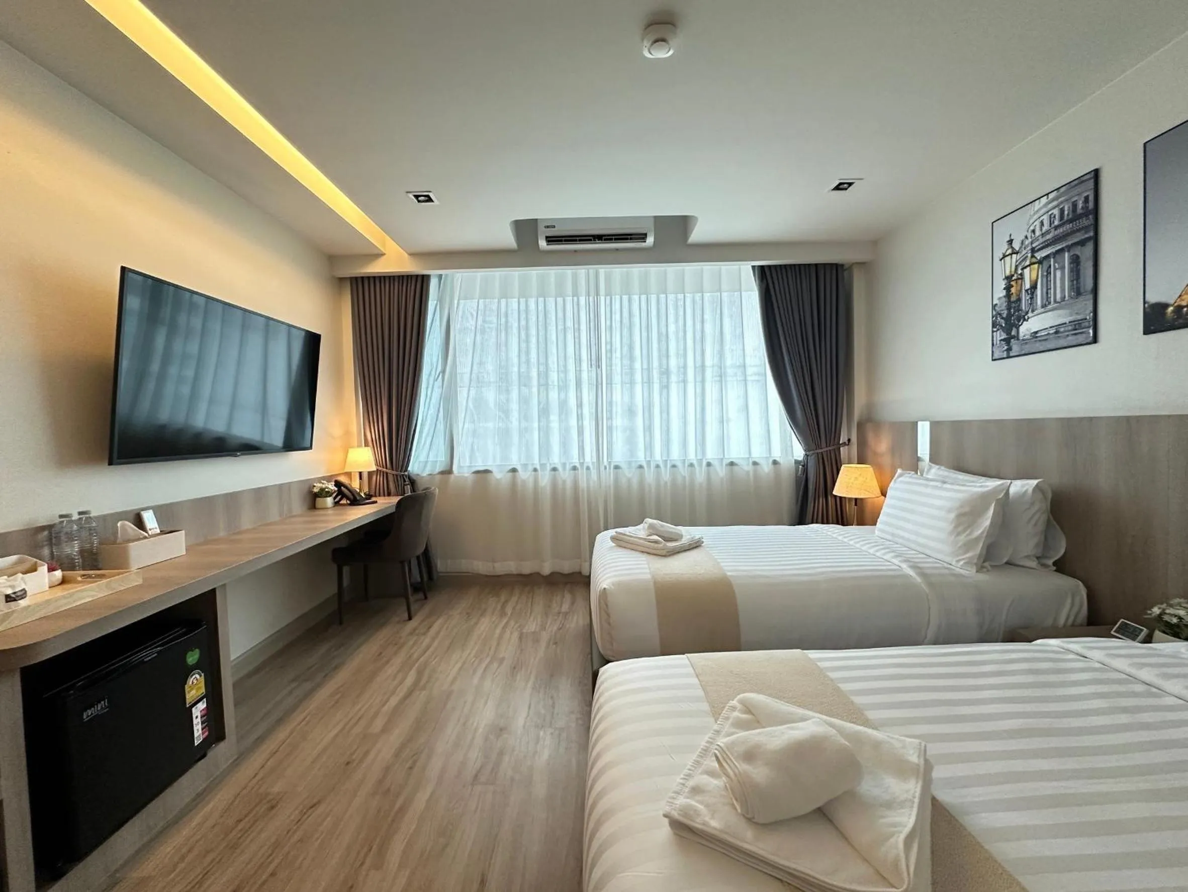 Photo of the whole room, Bed in indigo Hotel Hatyai