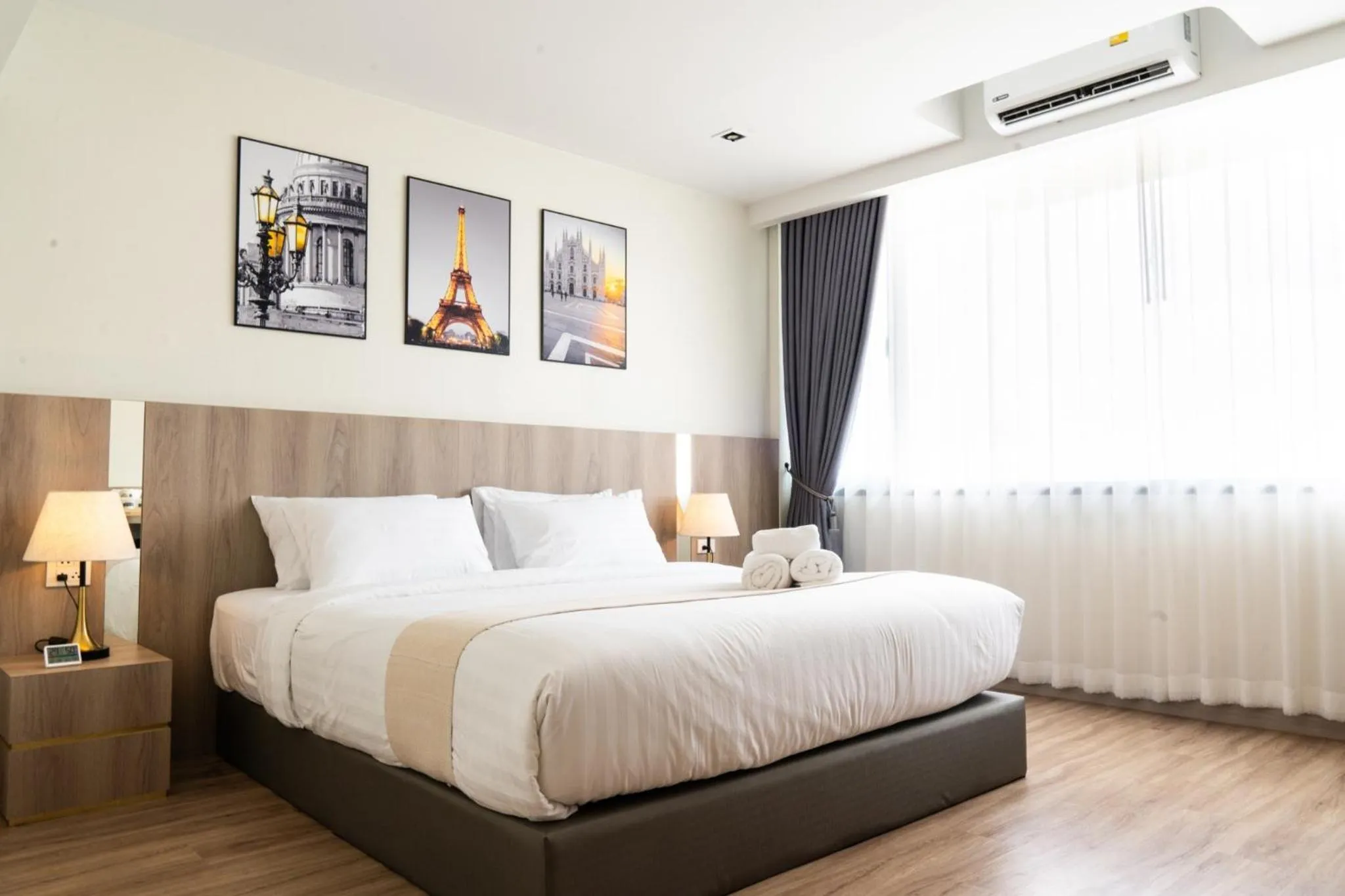 Photo of the whole room, Bed in indigo Hotel Hatyai