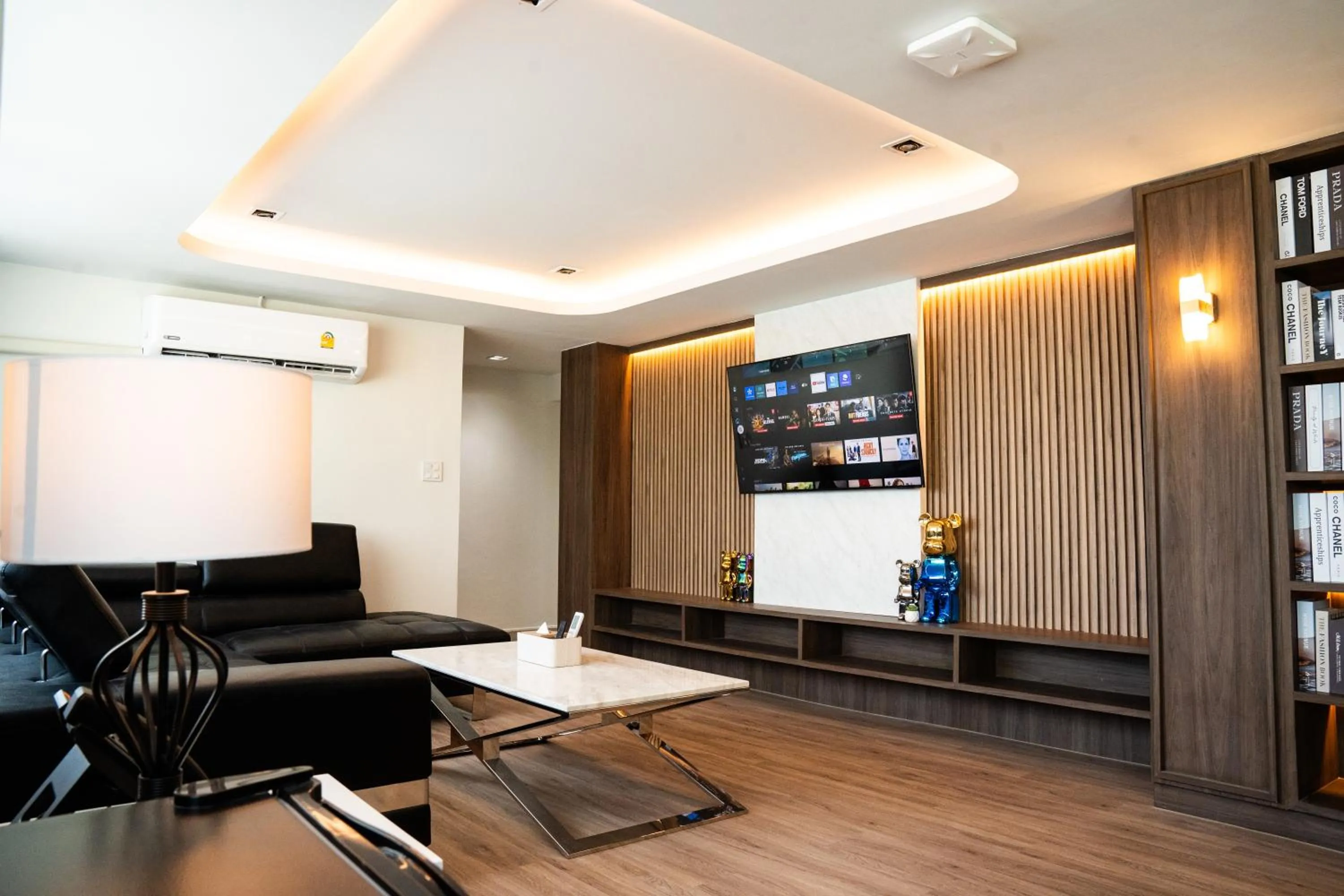 Communal lounge/ TV room in indigo Hotel Hatyai