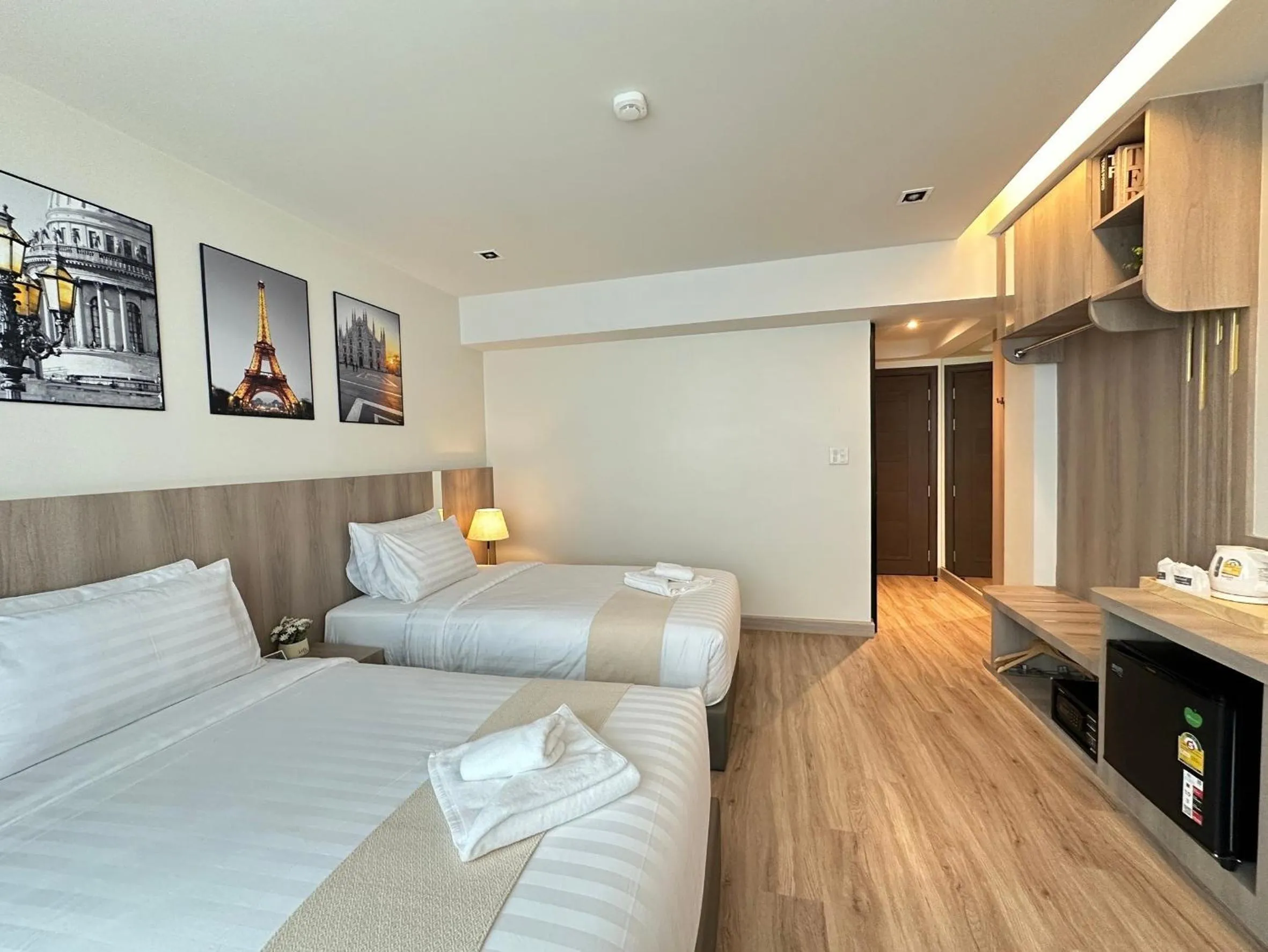 Photo of the whole room, Bed in indigo Hotel Hatyai