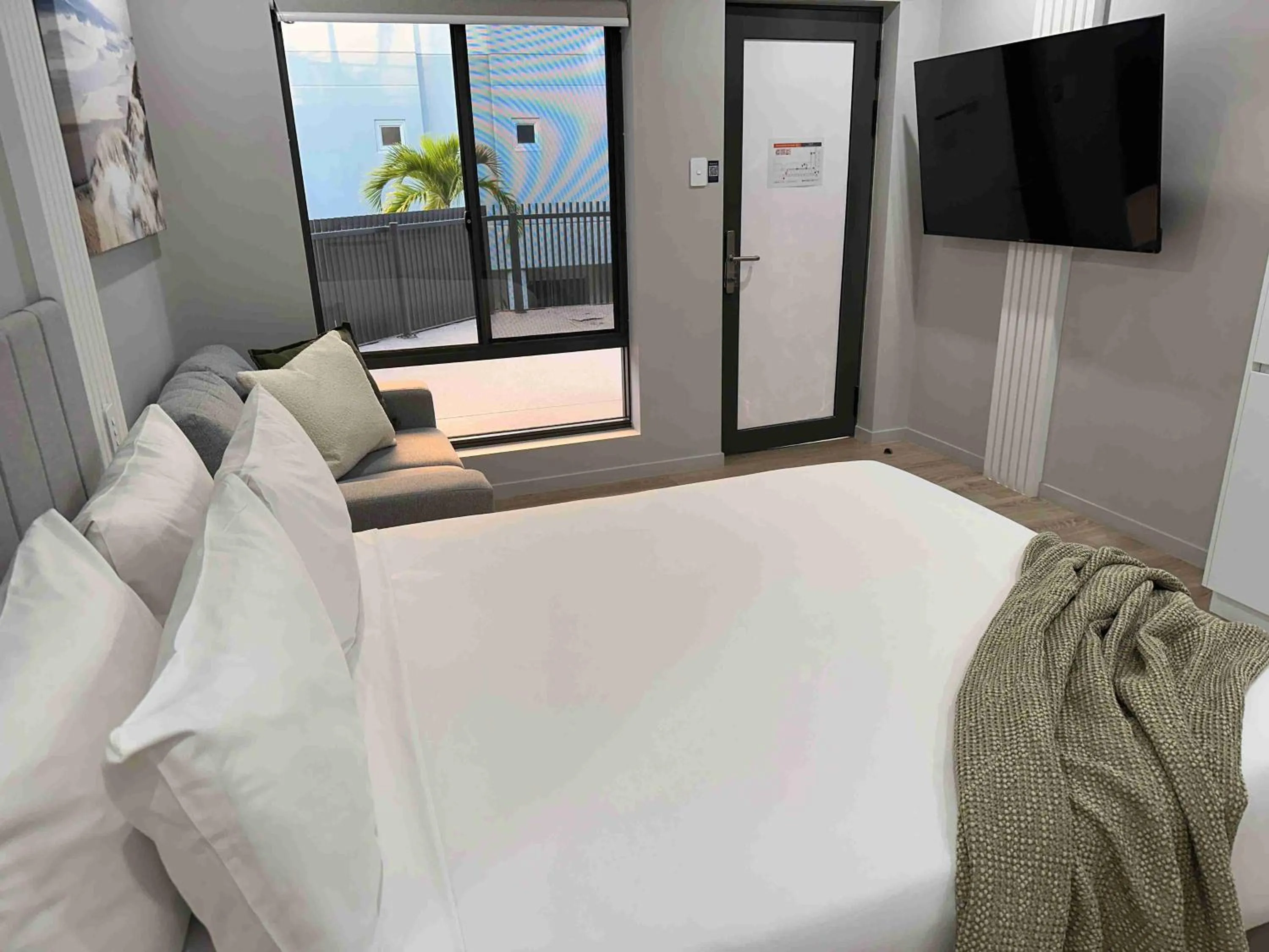 Bedroom, Bed in Belmoral Corporate Suites