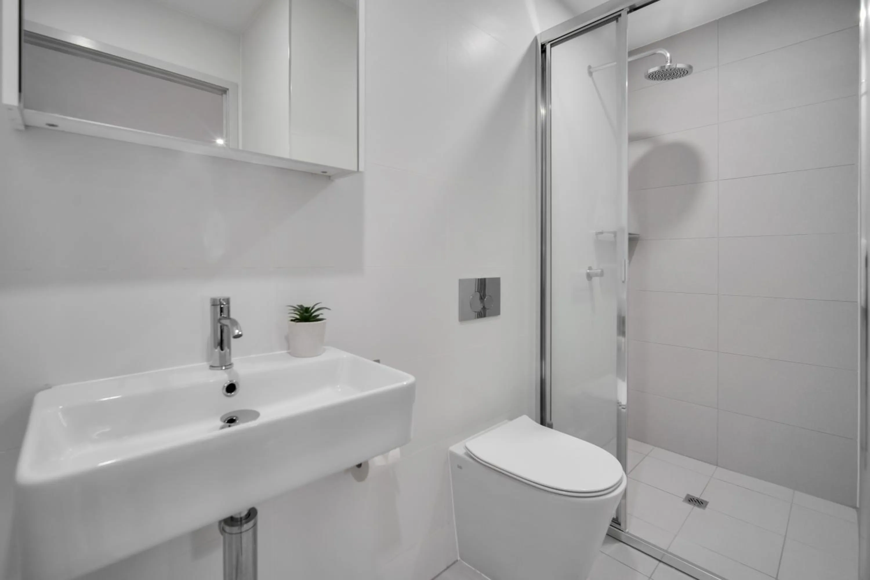 Bathroom in Belmoral Corporate Suites