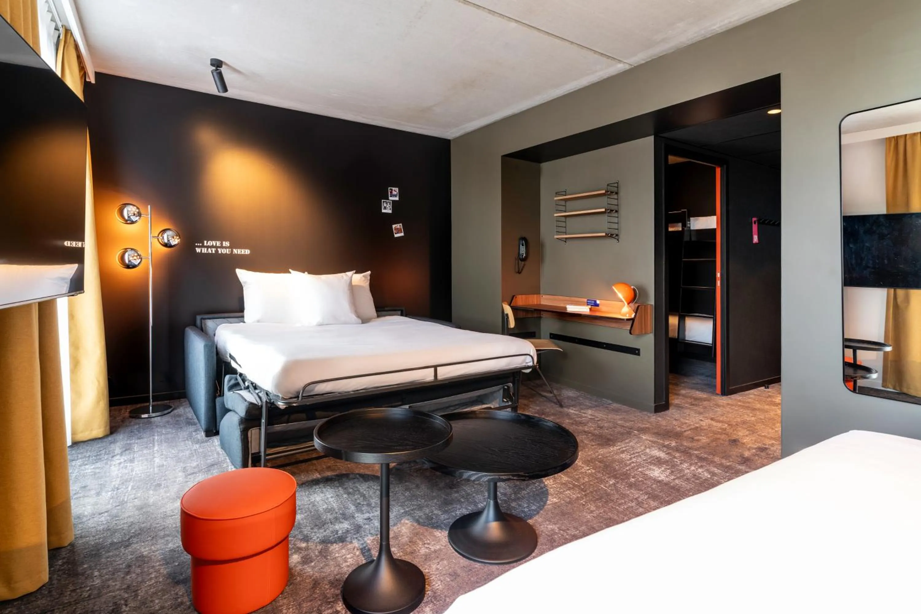 Bed in ibis Styles Paris Villejuif