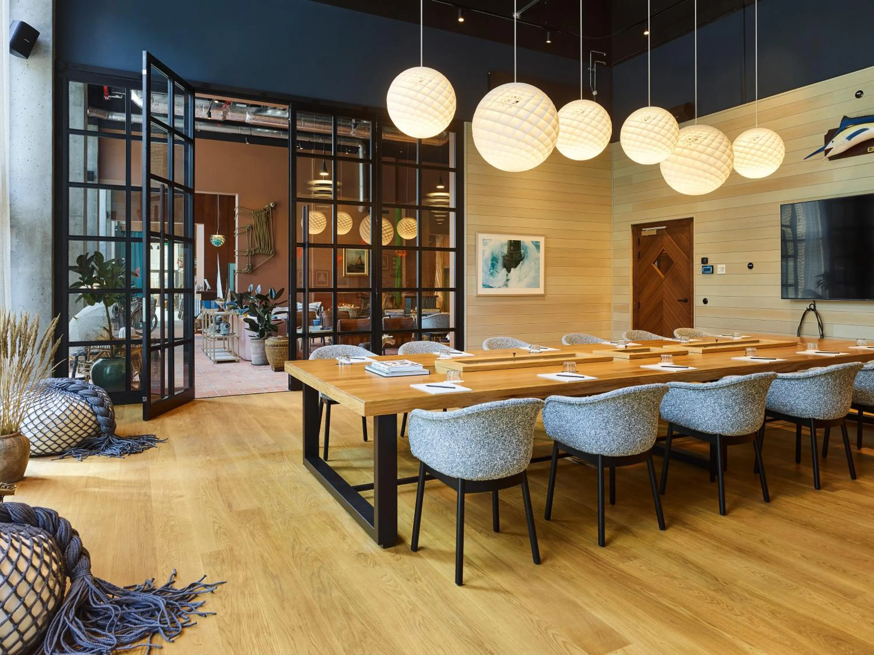 Business facilities in 25hours Hotel Paper Island