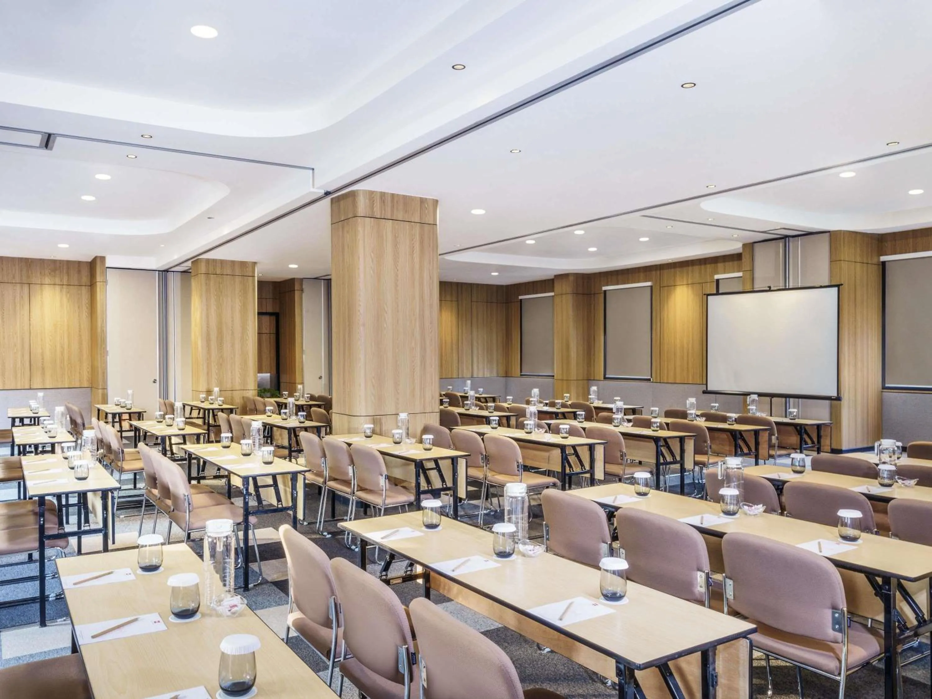 Meeting/conference room in ibis Jakarta Raden Saleh