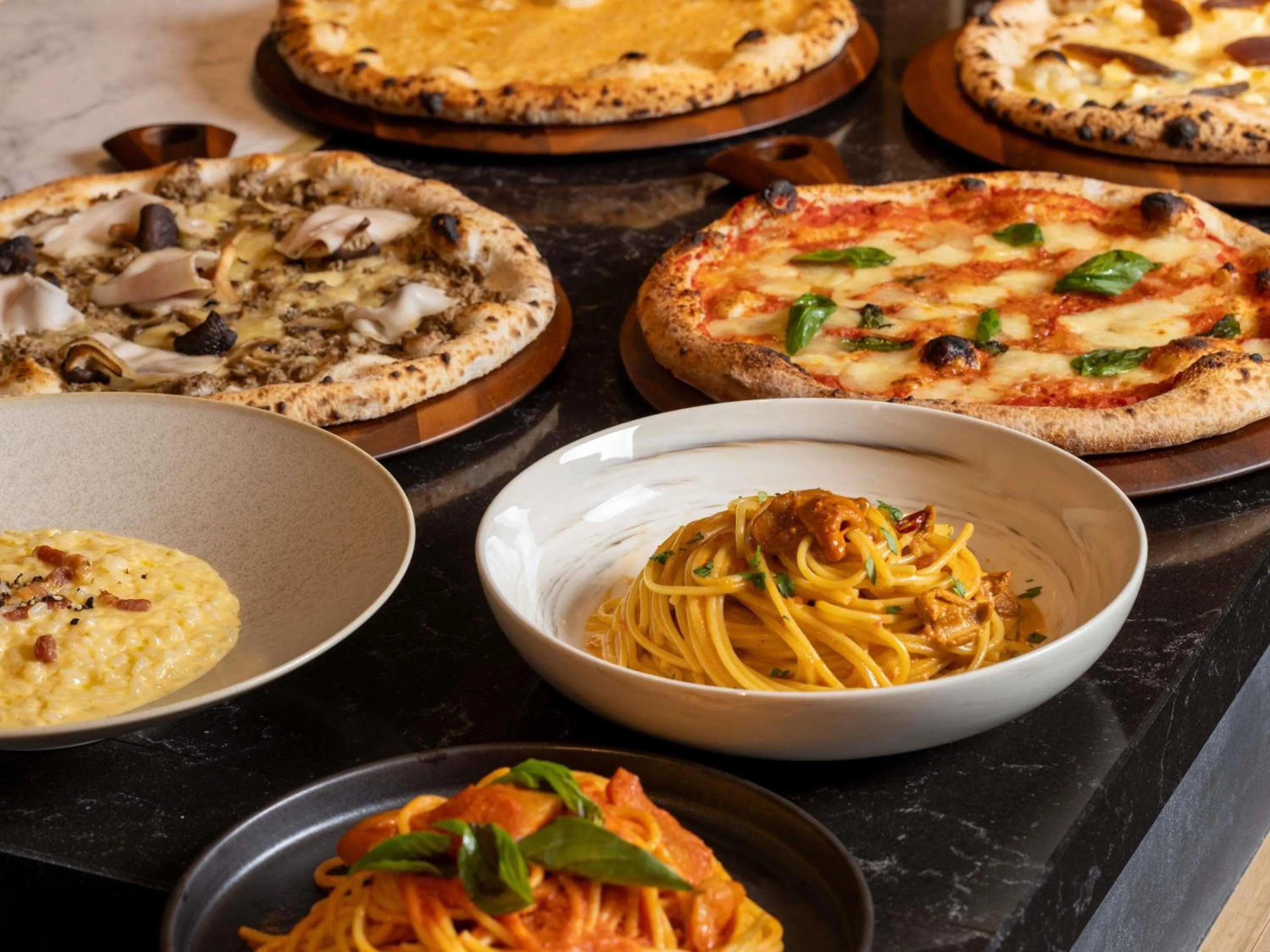 Restaurant/places to eat in Novotel Nara