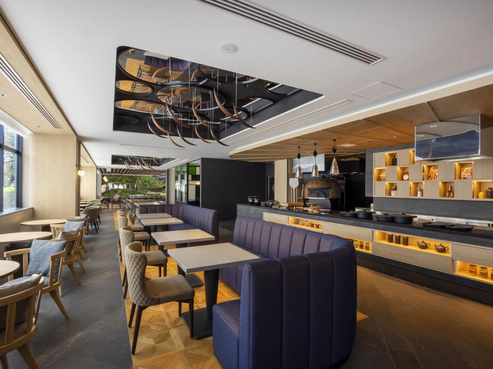 Restaurant/places to eat in Novotel Nara