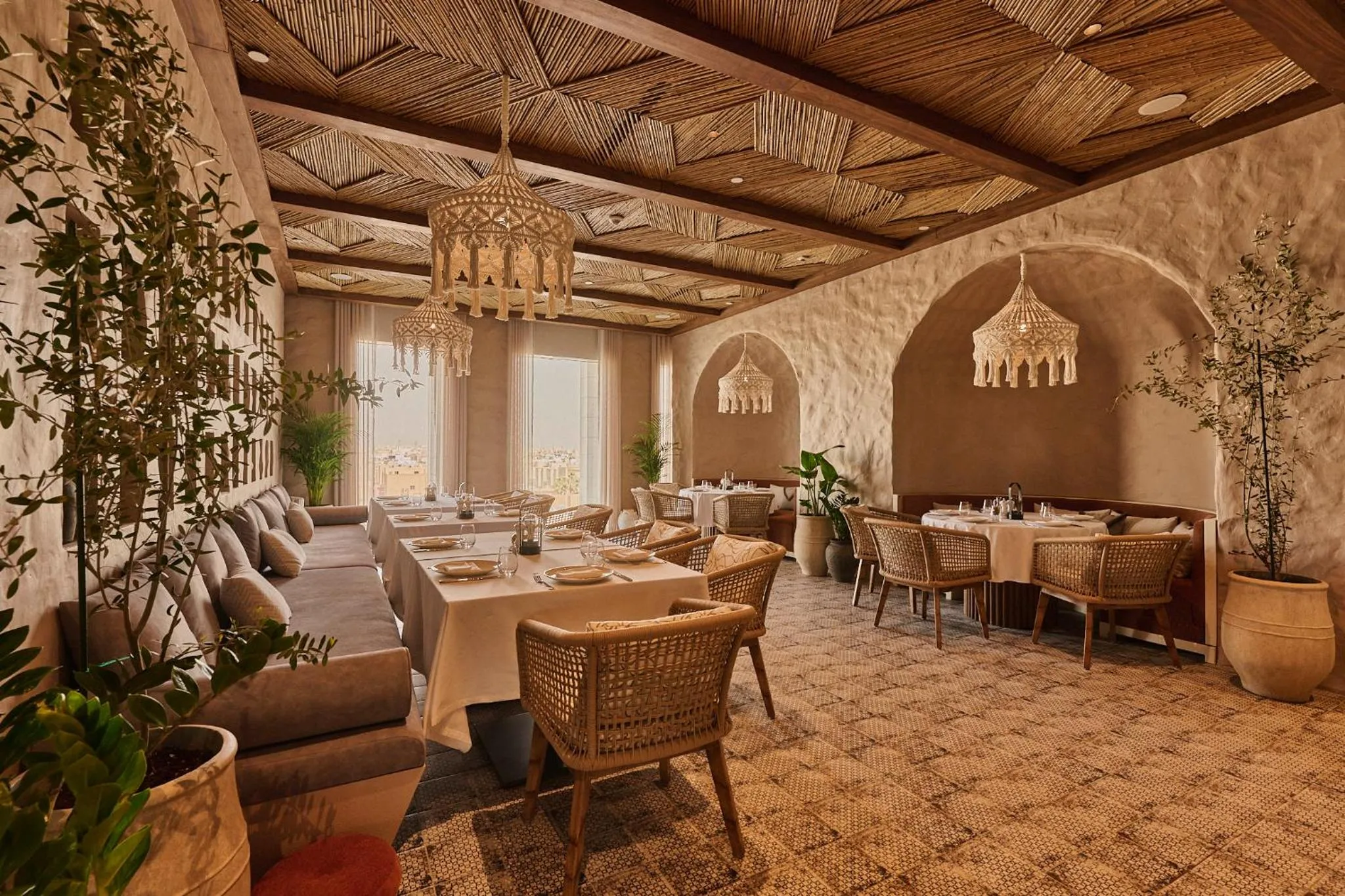 Restaurant/places to eat in Novotel Riyadh Sahafa