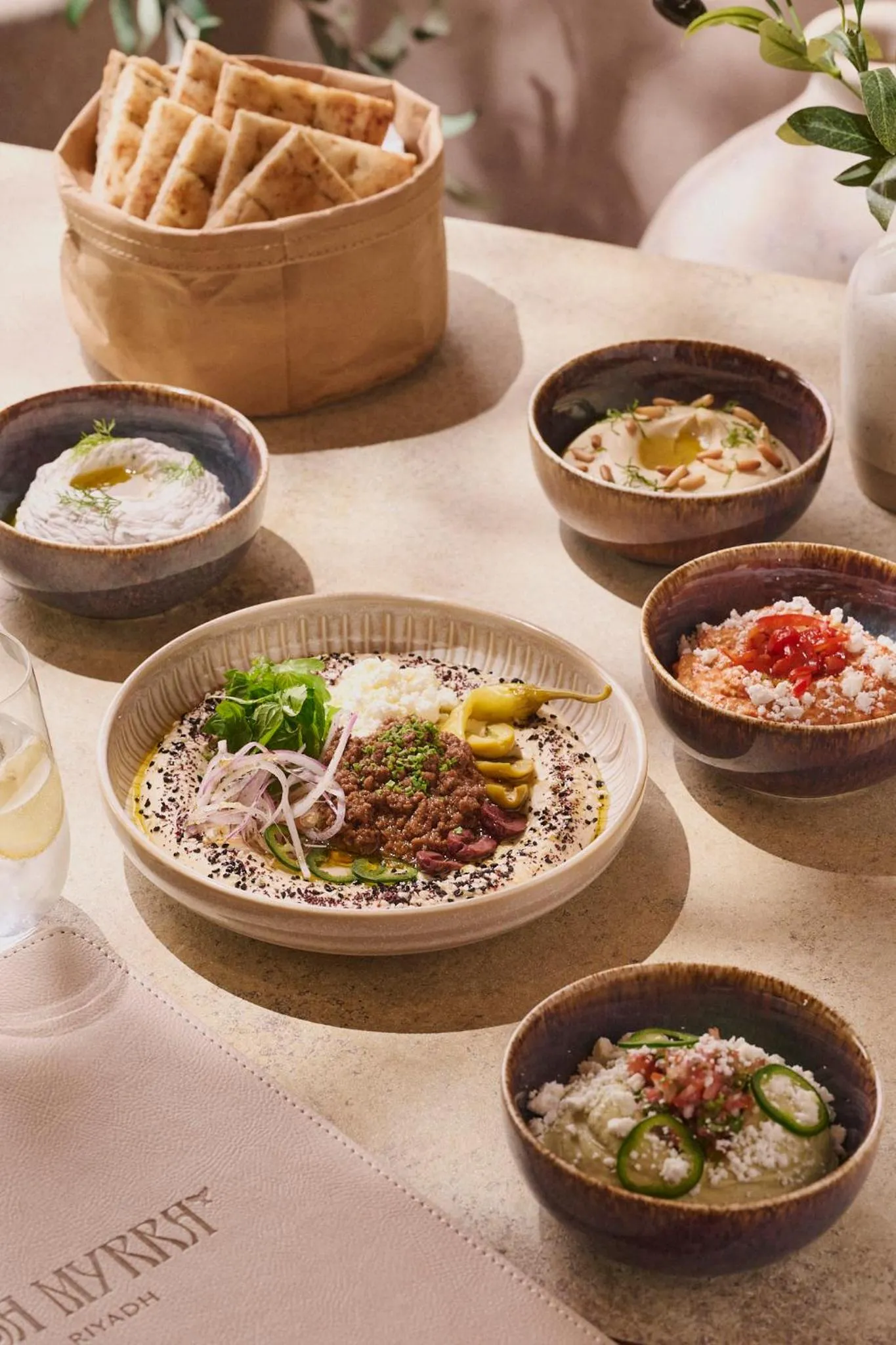 Restaurant/places to eat in Novotel Riyadh Sahafa