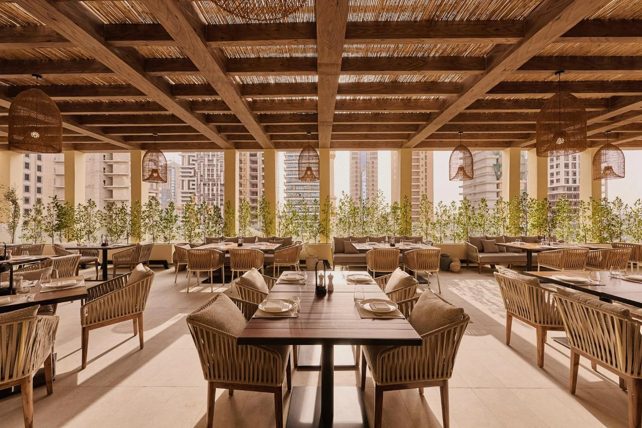 Restaurant/places to eat in Novotel Riyadh Sahafa