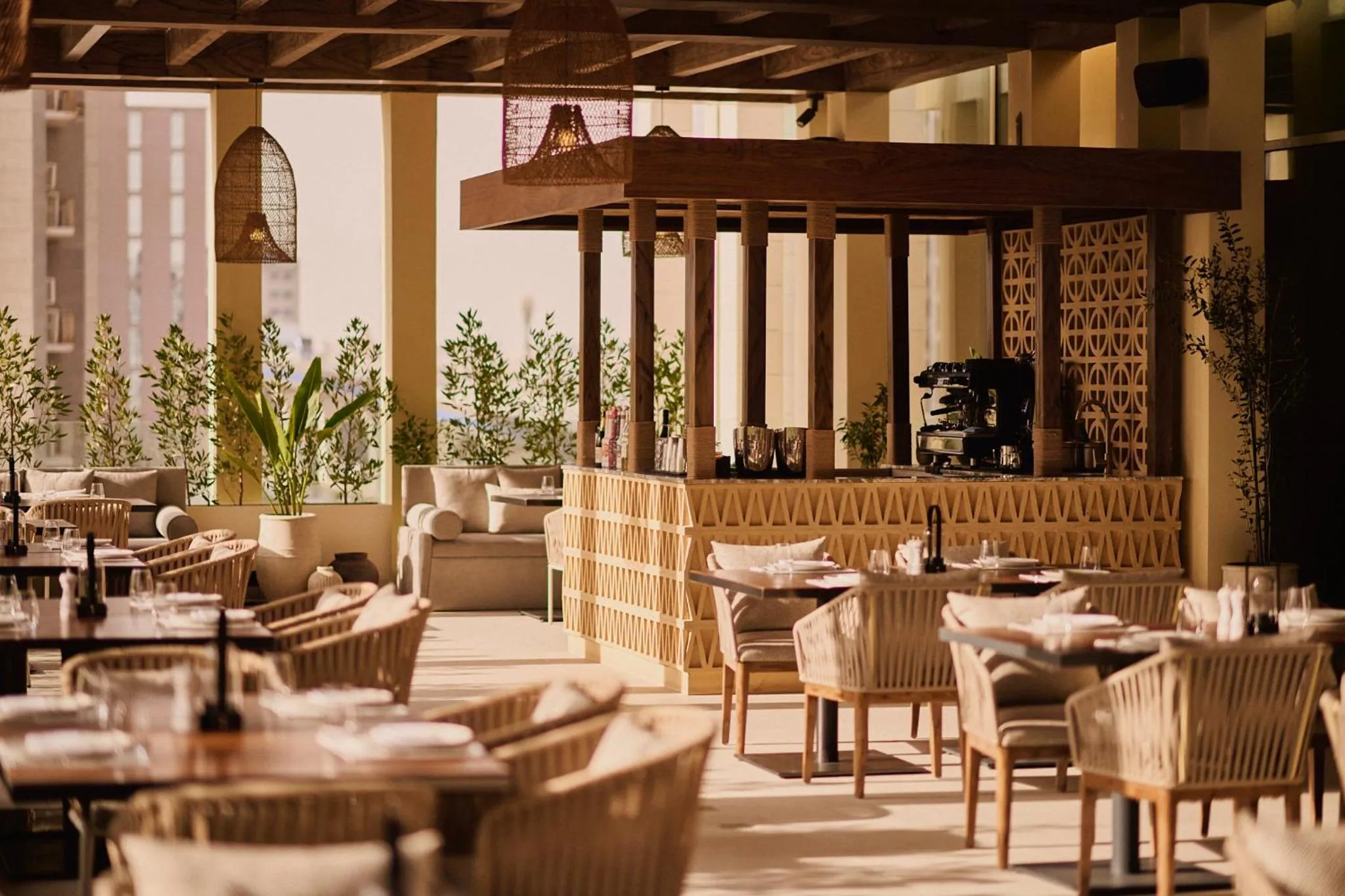 Restaurant/places to eat in Novotel Riyadh Sahafa