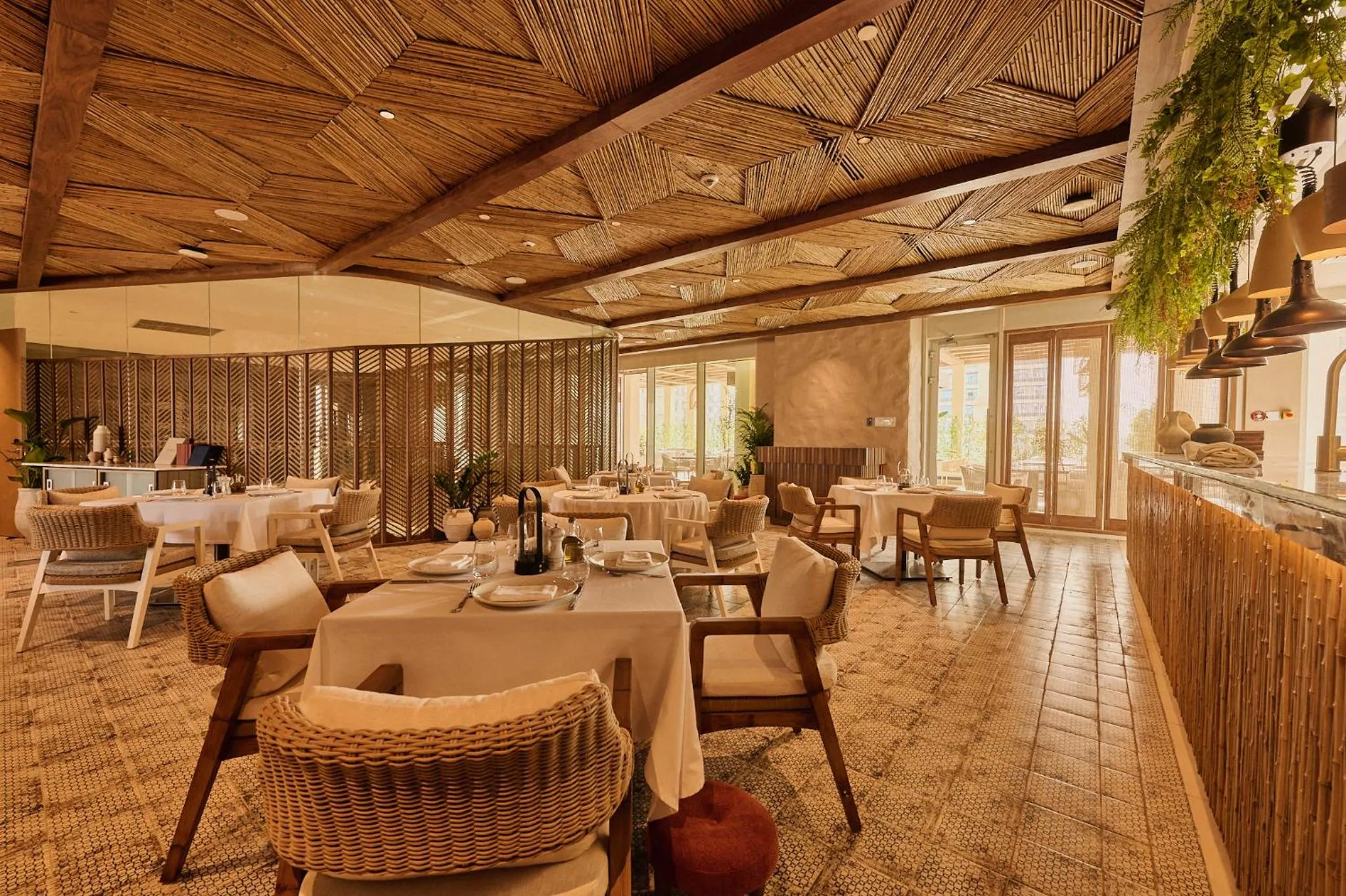 Restaurant/places to eat in Novotel Riyadh Sahafa