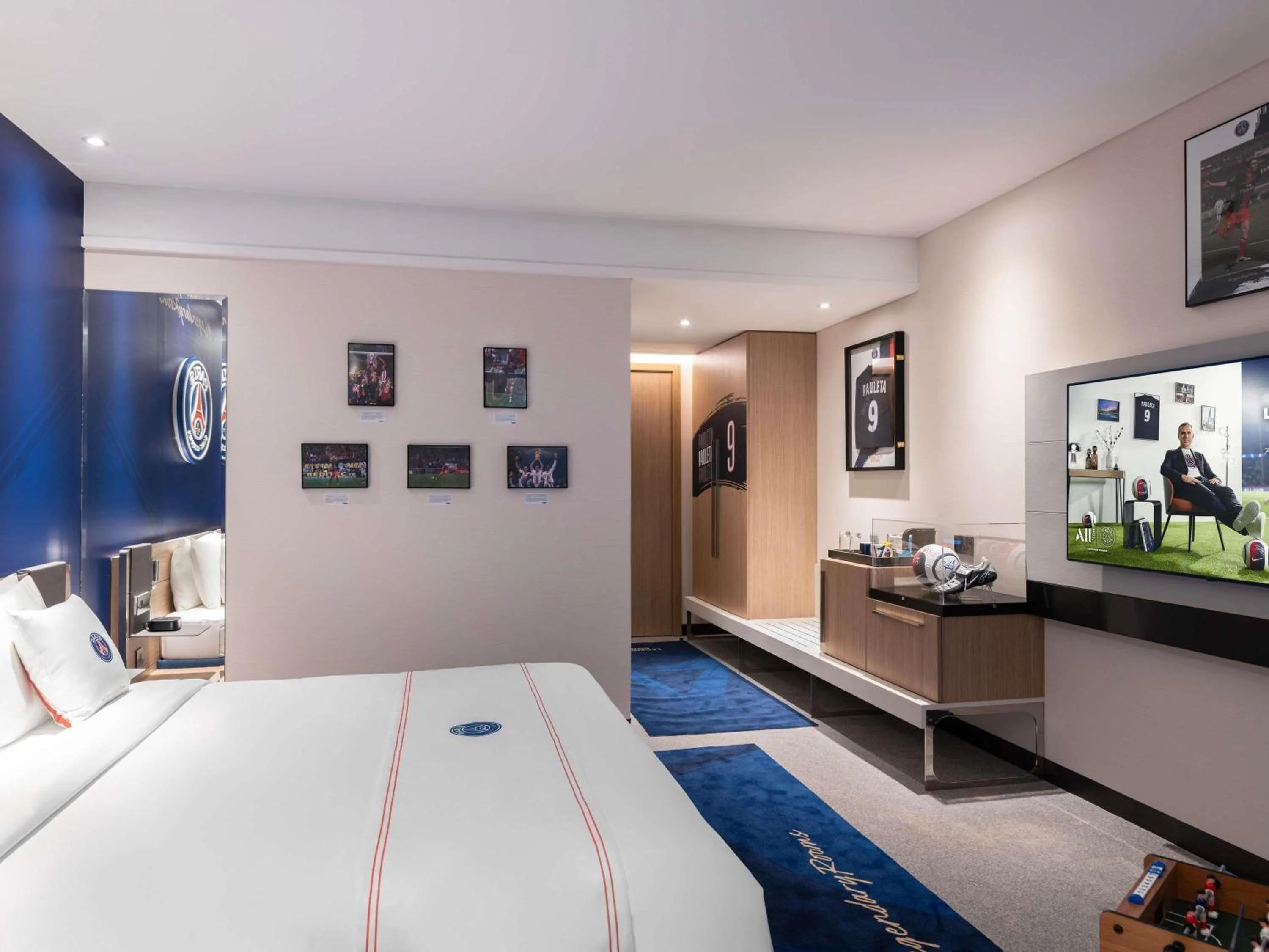 Bedroom, Bed in Novotel Riyadh Sahafa