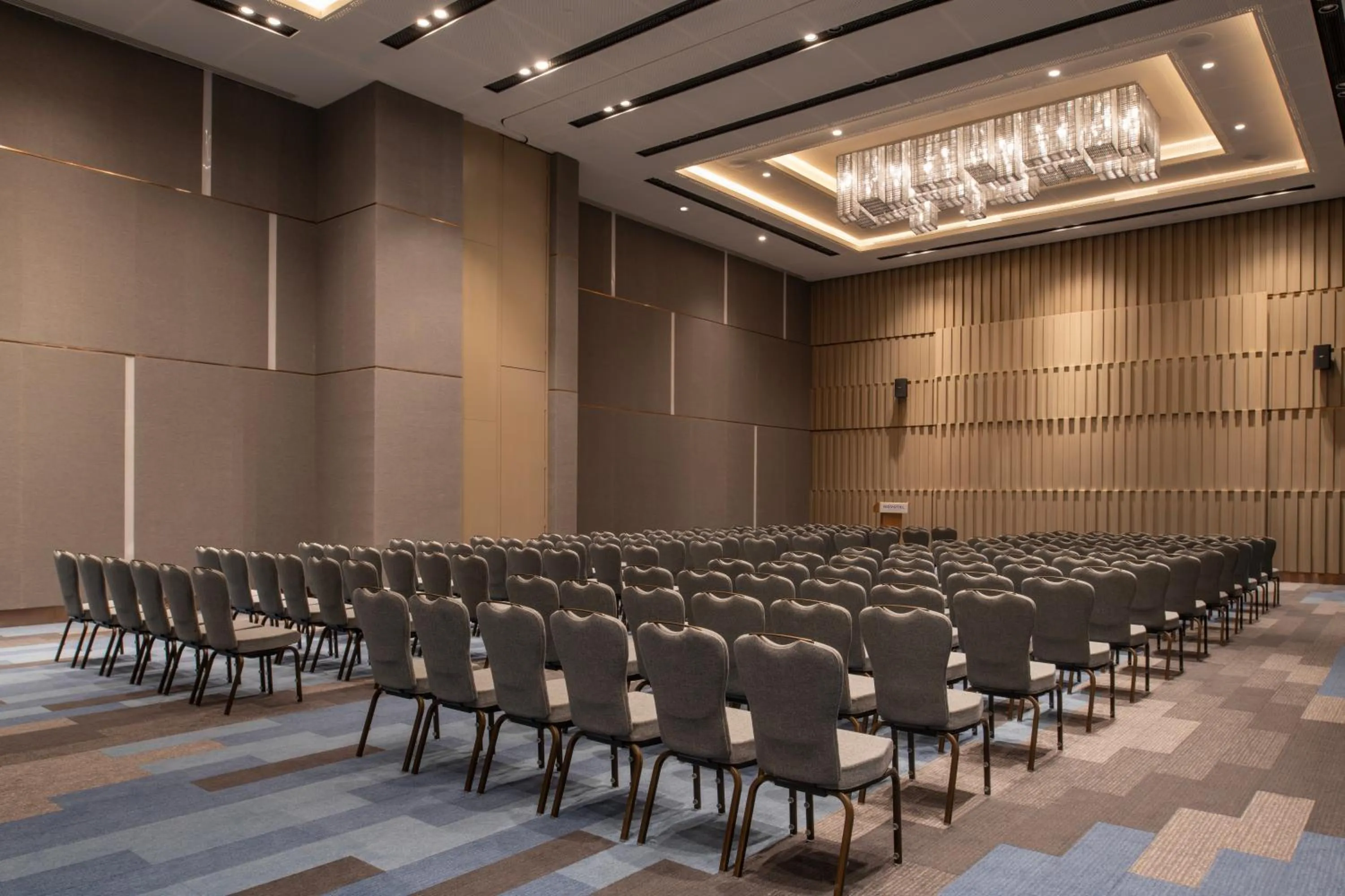 Meeting/conference room in Novotel Riyadh Sahafa