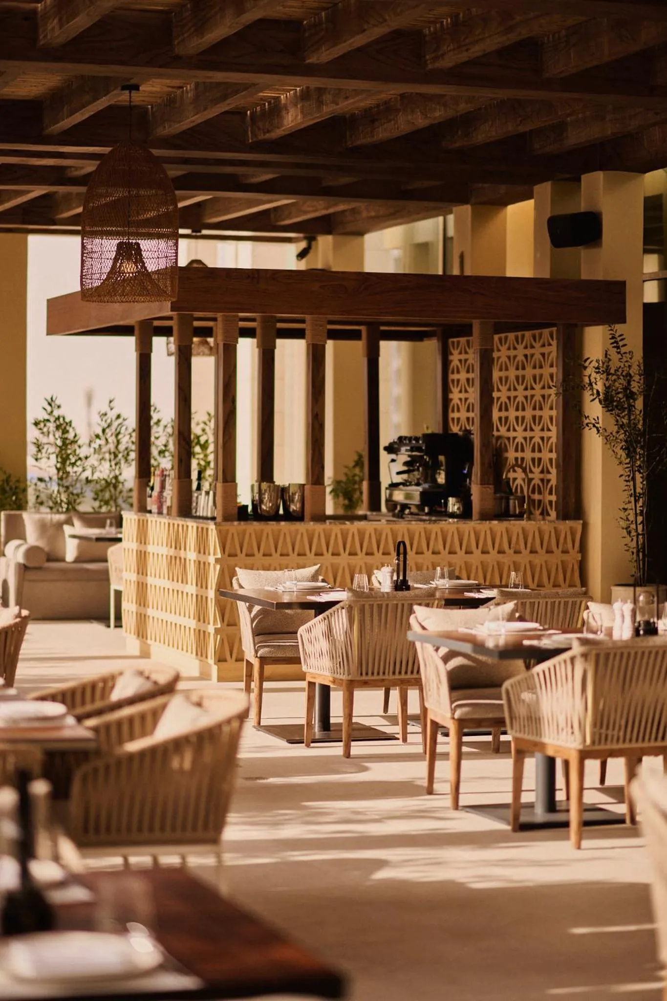 Restaurant/places to eat in Novotel Riyadh Sahafa